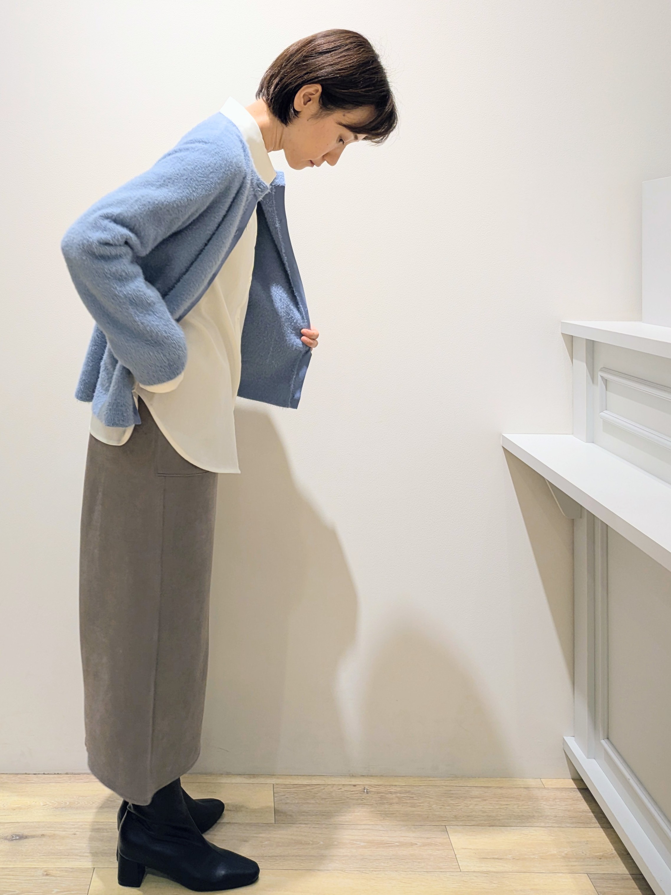 miuraさんの「OPAQUE.CLIP｜フェザーヤーンニットカーディガン【洗濯機OK】」を使ったコーディネート