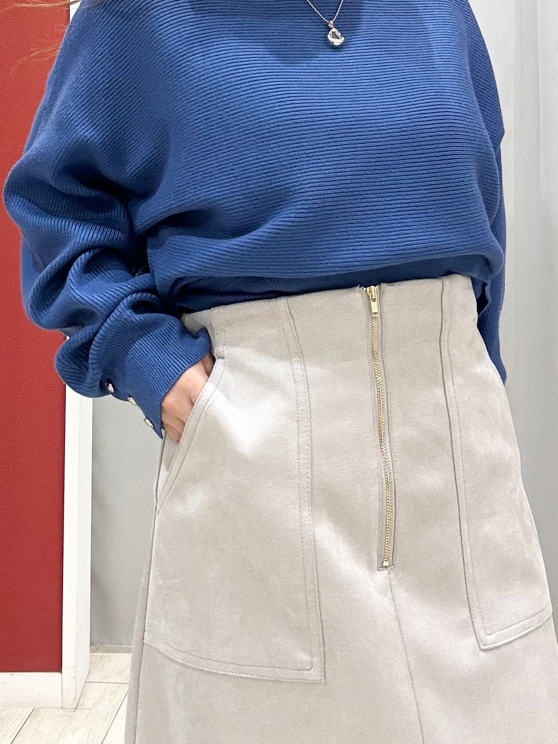 shioさんの「SHOO･LA･RUE｜【洗濯機可/体型カバー】やわらかリブドルマンニット」を使ったコーディネート