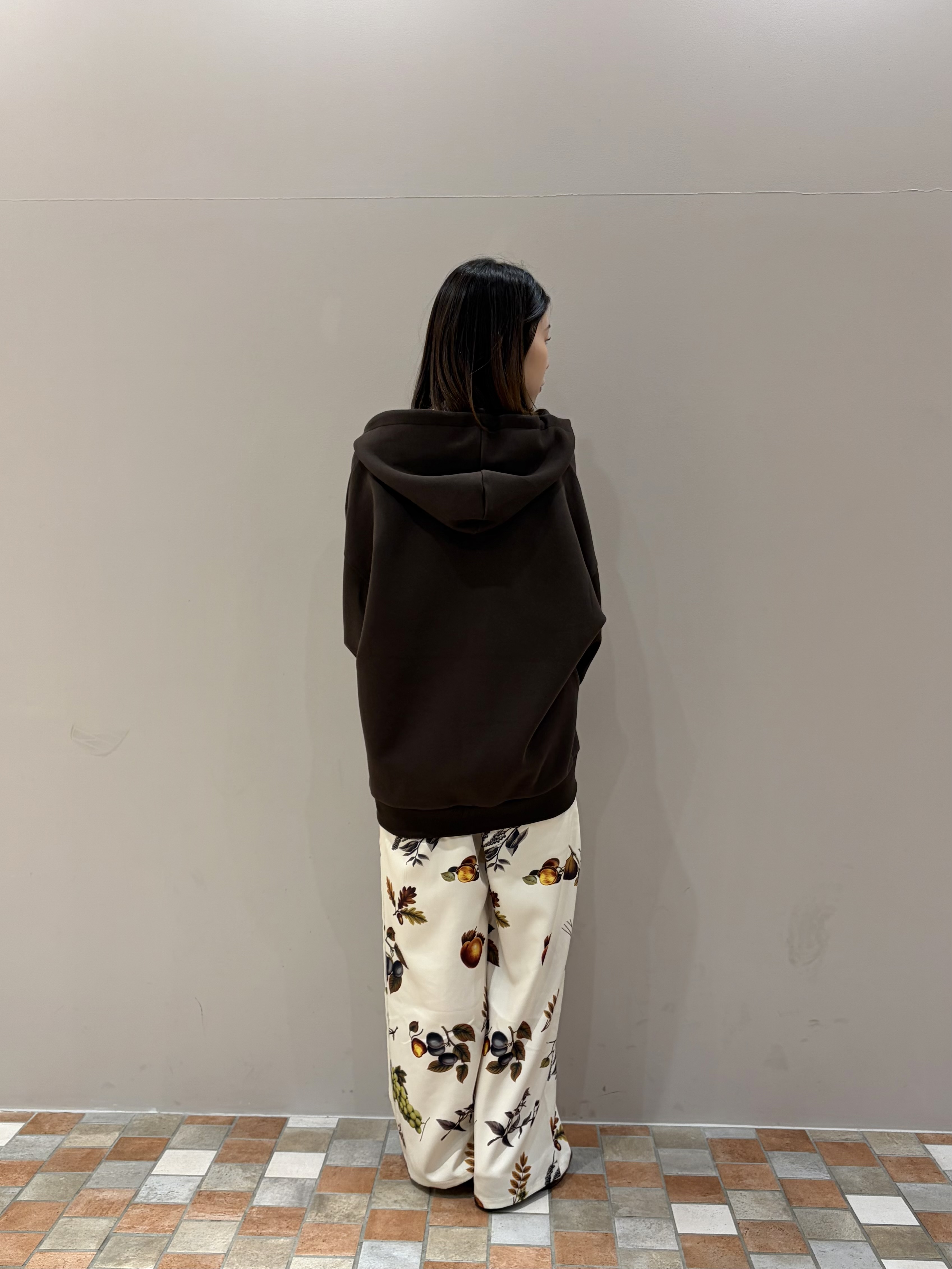 amiさんの「INDIVI｜ラインロングネックレス」を使ったコーディネート