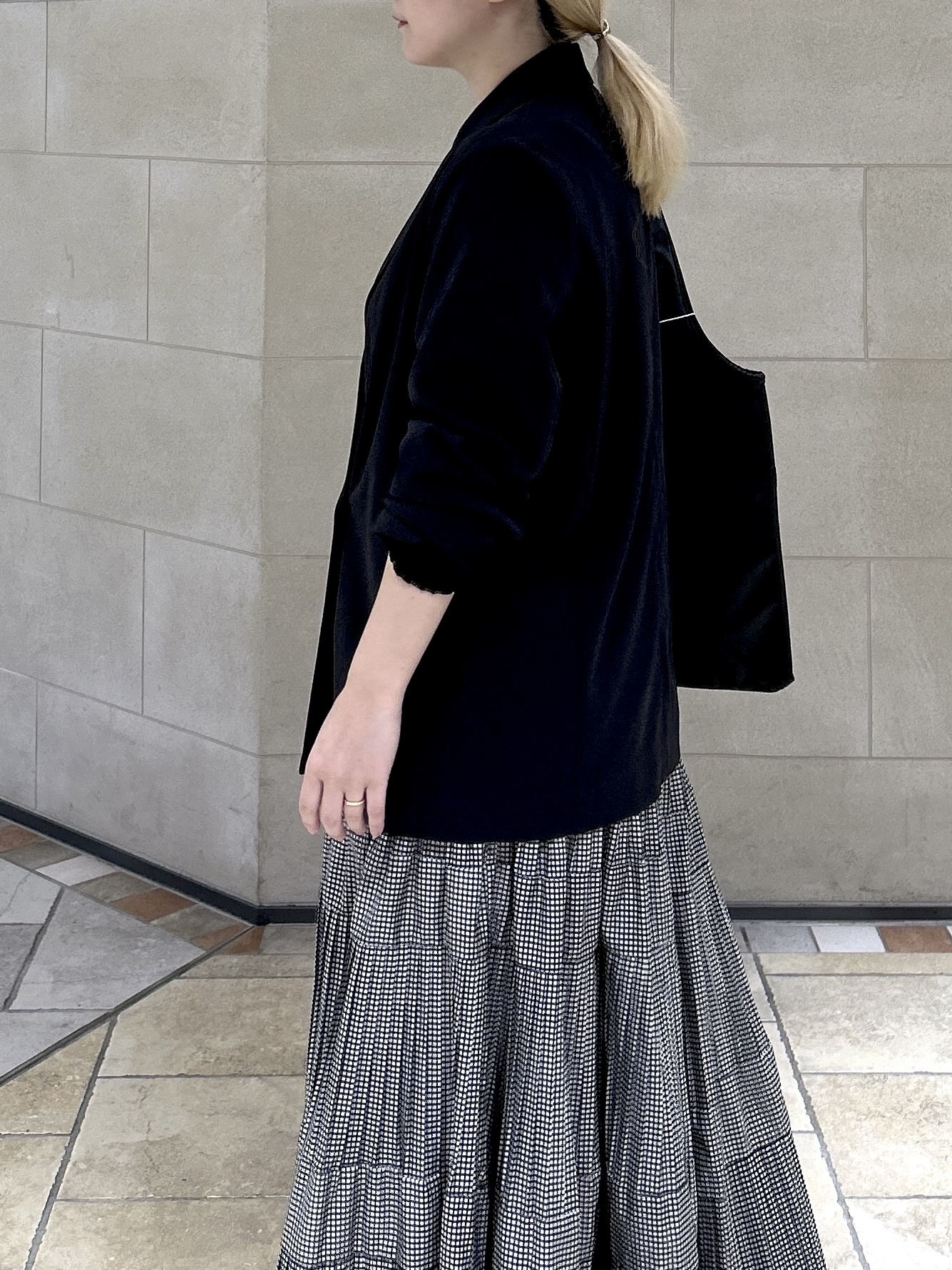 よねさんの「INDIVI｜Comfy Set Up｜ダブルブレストイージージャケット【LIVE紹介／上枝みどりさん着用／セット」を使ったコーディネート