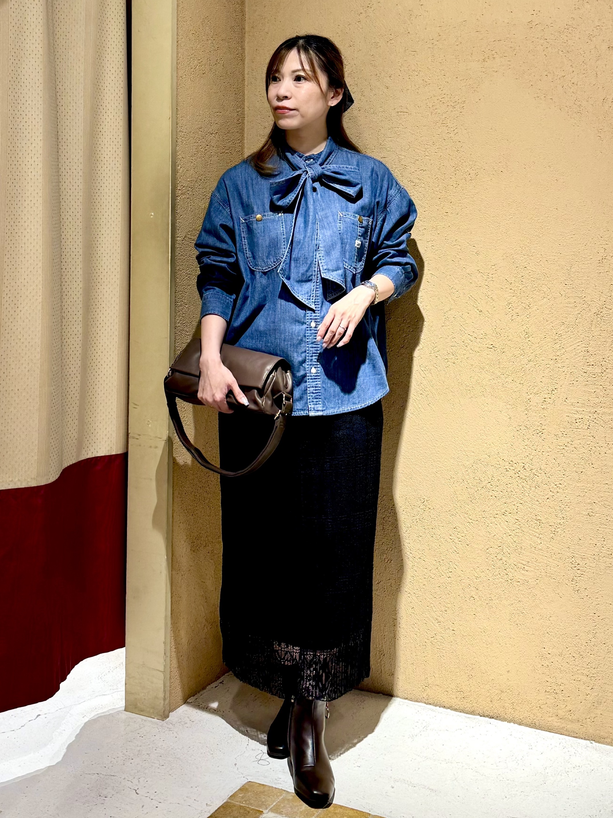 さち。さんの「grove｜【Lee&times;grove別注】DENIM BOWTIE SHIRTS」を使ったコーディネート