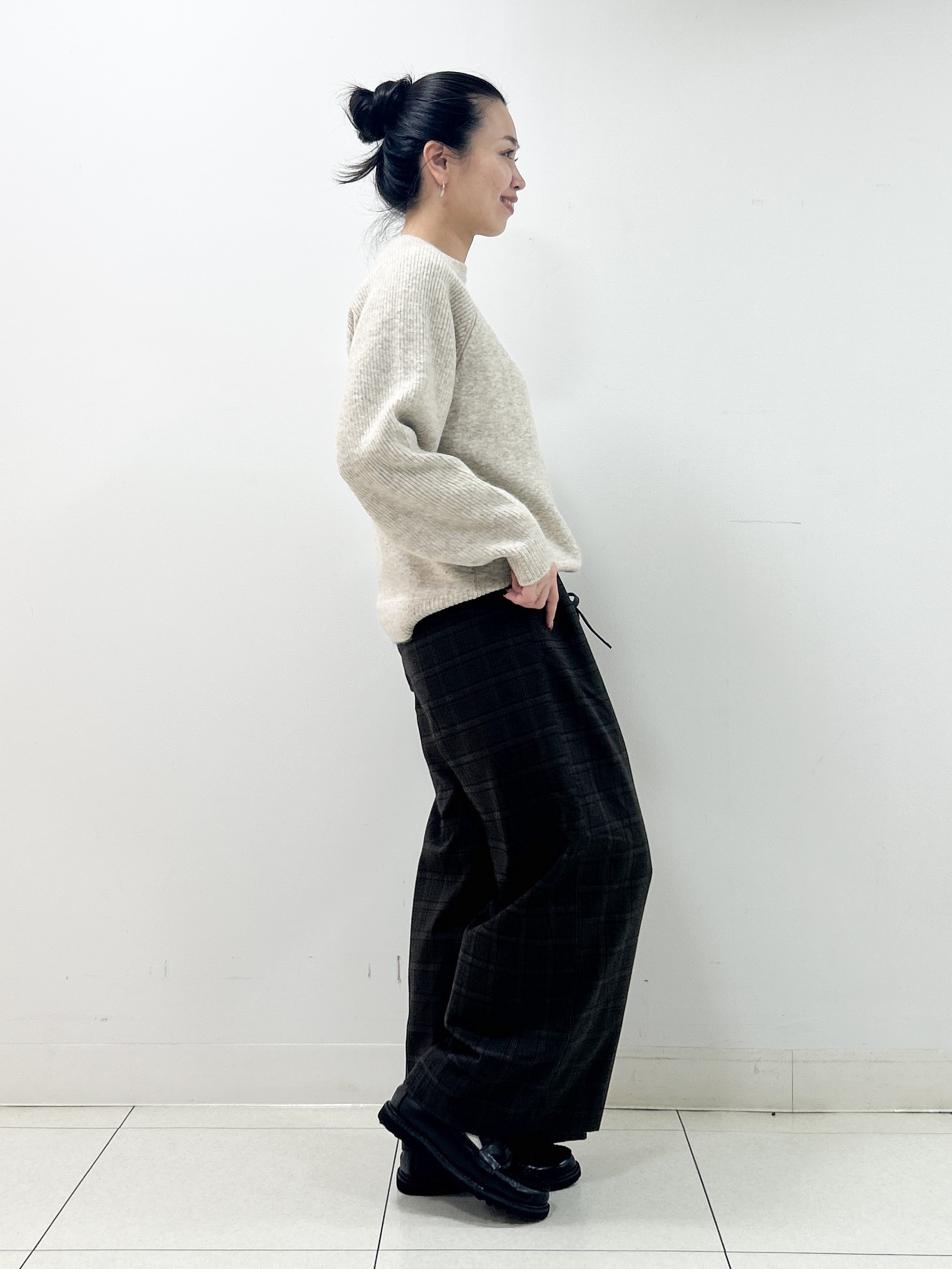 Kaiさんの「Dessin｜【洗濯機OK/サスティナブル/6色展開】編地切替ラグラン ニットプルオーバー」を使ったコーディネート