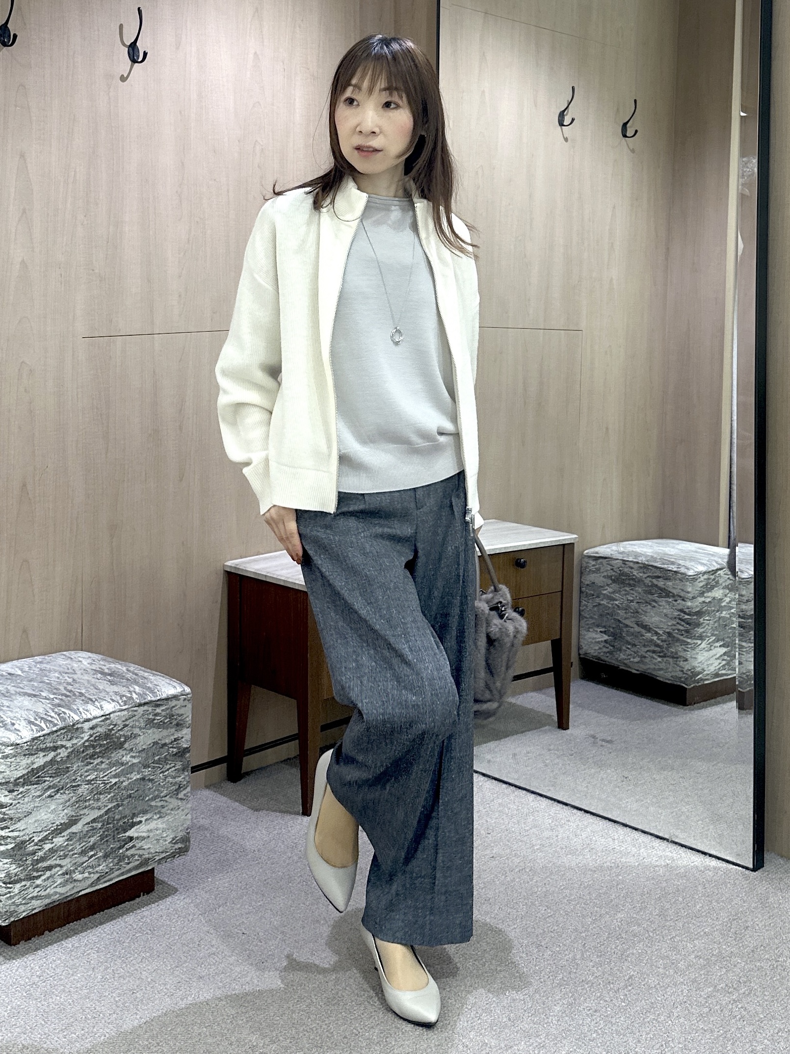 Miwaさんの「UNTITLED｜【大人の抜け感/8色展開】ボリュームスリーブニットプルオーバー」を使ったコーディネート