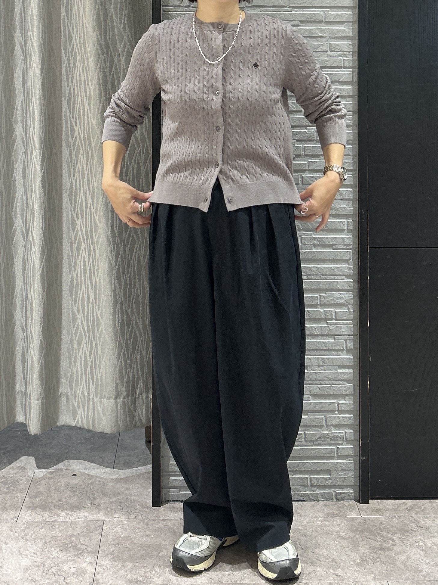 ga_riさんの「THE SHOP TK｜POLO BCS/ケーブルクルーカーディガン」を使ったコーディネート