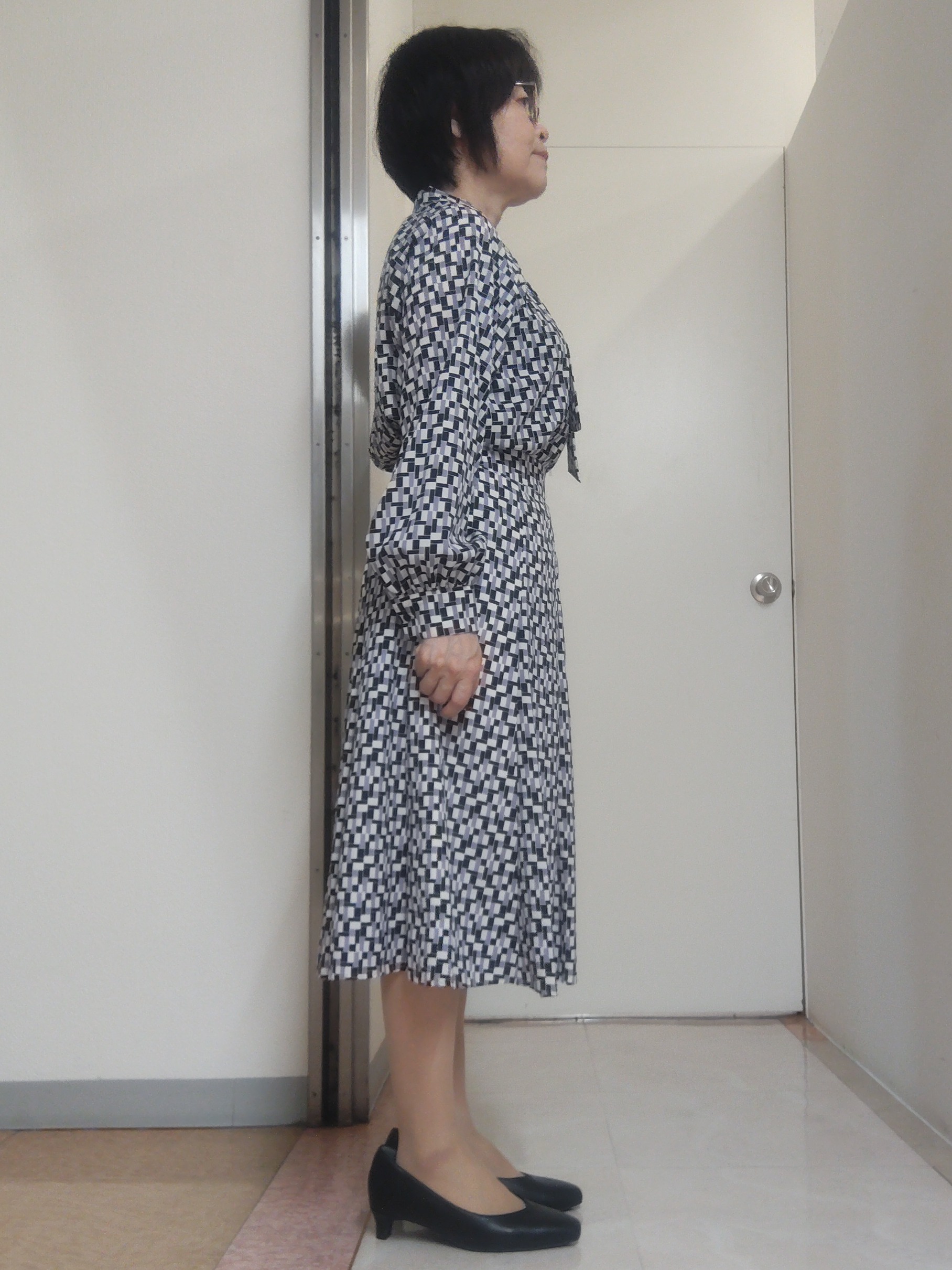 tokuさんの「Reflect｜【SS-4Lサイズ／セットアップ】幾何柄プリント ボウタイデザインブラウス」を使ったコーディネート