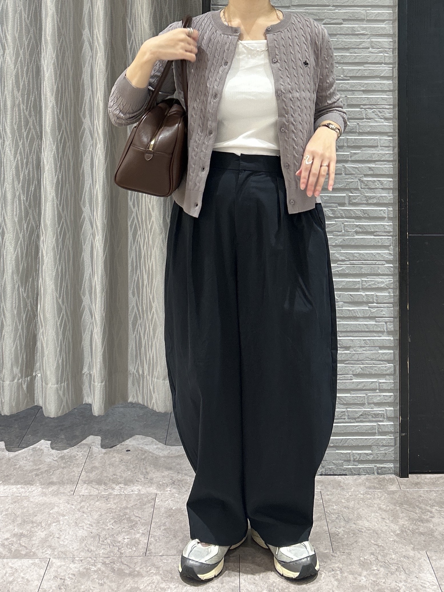 ga_riさんの「THE SHOP TK｜POLO BCS/ケーブルクルーカーディガン」を使ったコーディネート