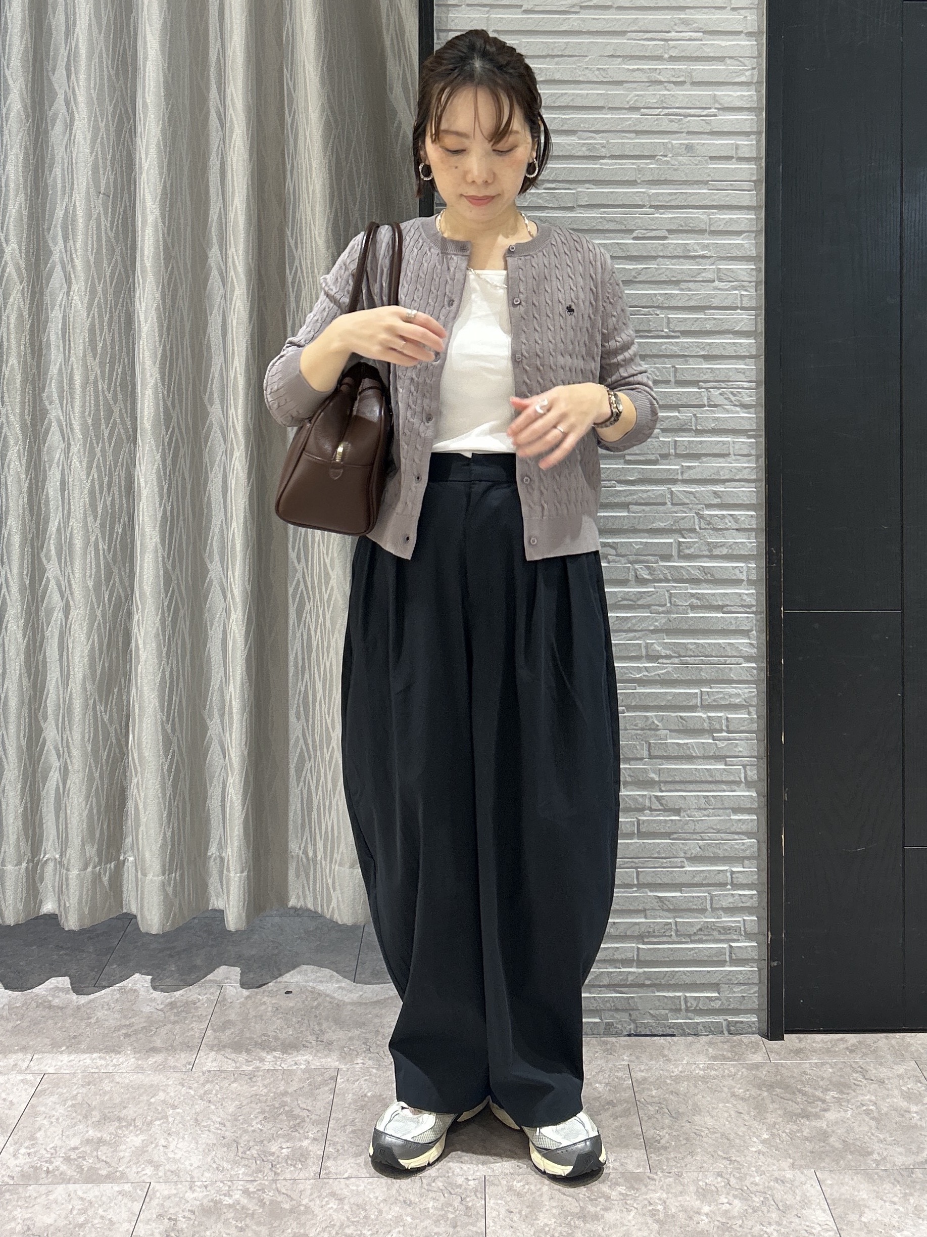 ga_riさんの「THE SHOP TK｜POLO BCS/ケーブルクルーカーディガン」を使ったコーディネート