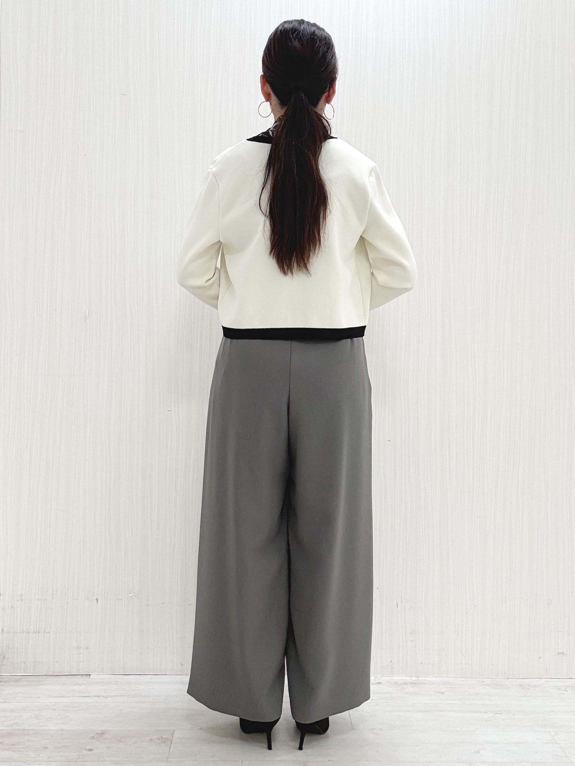 ayaさんの「COUP DE CHANCE｜【手洗い可／日本製】タック入りワイドパンツ」を使ったコーディネート