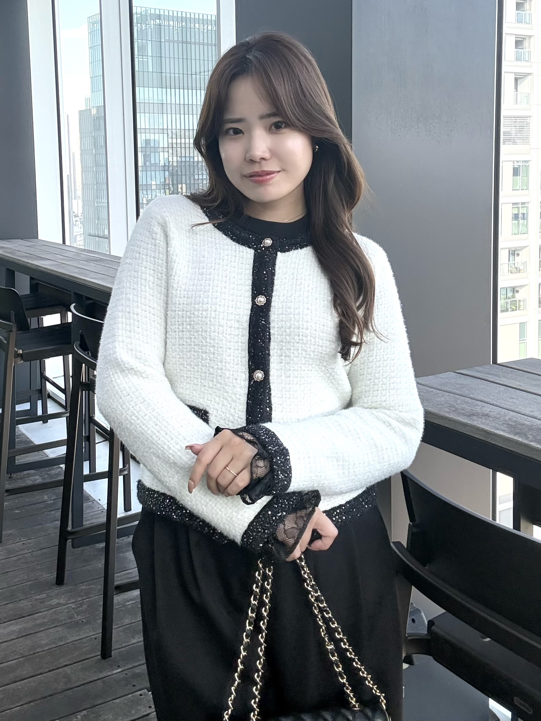 MISAKIさんの「COUP DE CHANCE｜【日本製】袖口レースブラウス」を使ったコーディネート