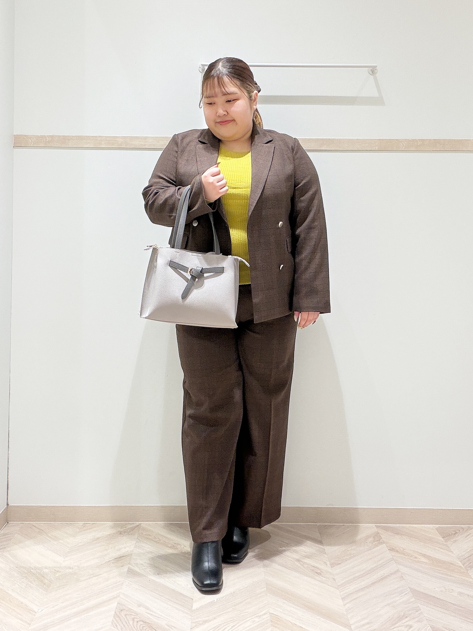 ゆめかさんの「SHOO･LA･RUE｜【セットアップ可/洗濯後しわになりにくい】ウールフィール ダブルジャケット」を使ったコーディネート