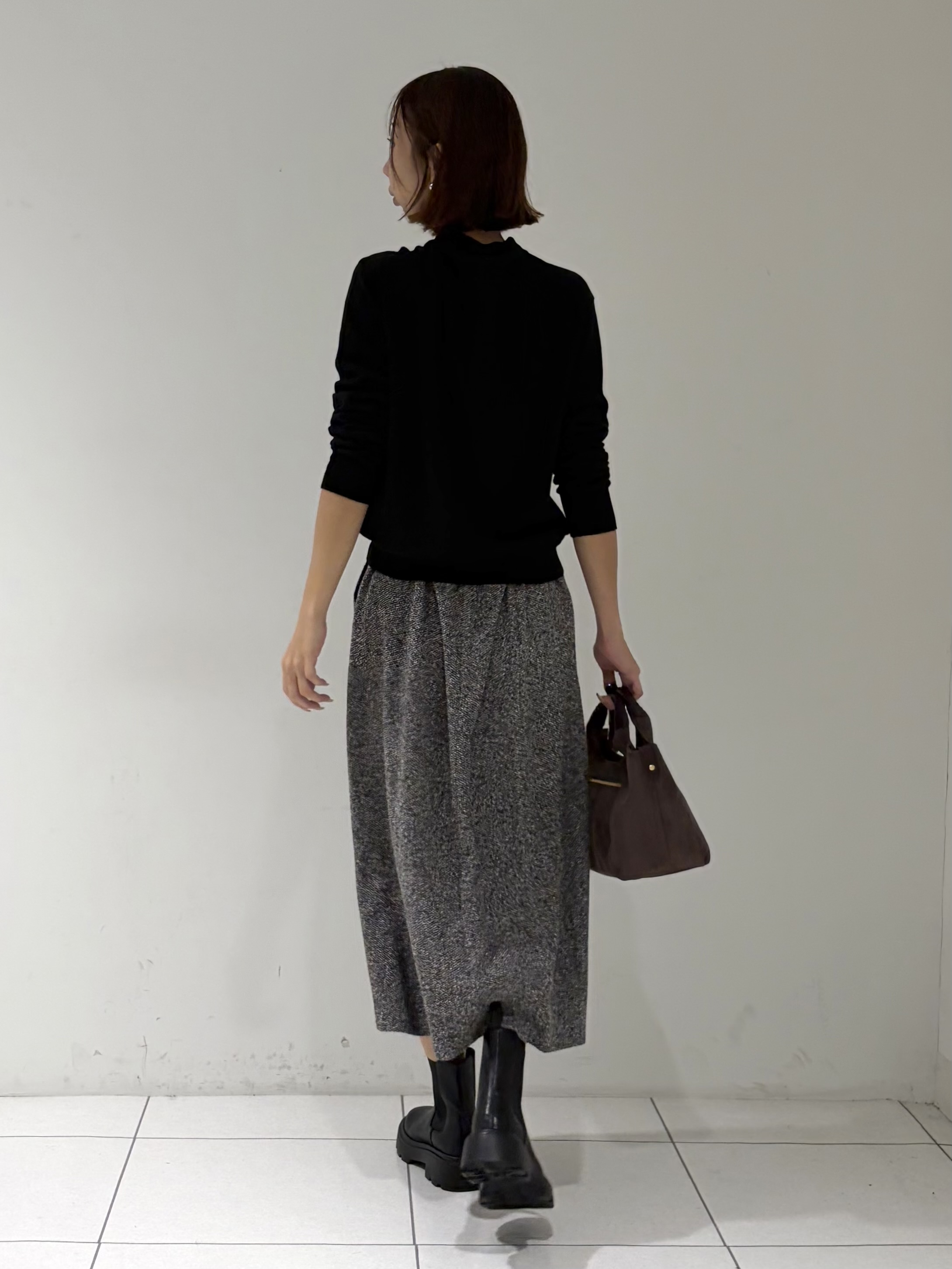 shioriさんの「INDIVI｜【風合い柔らか／SETUP可】ブークレ起毛ジャージフレアスカート」を使ったコーディネート