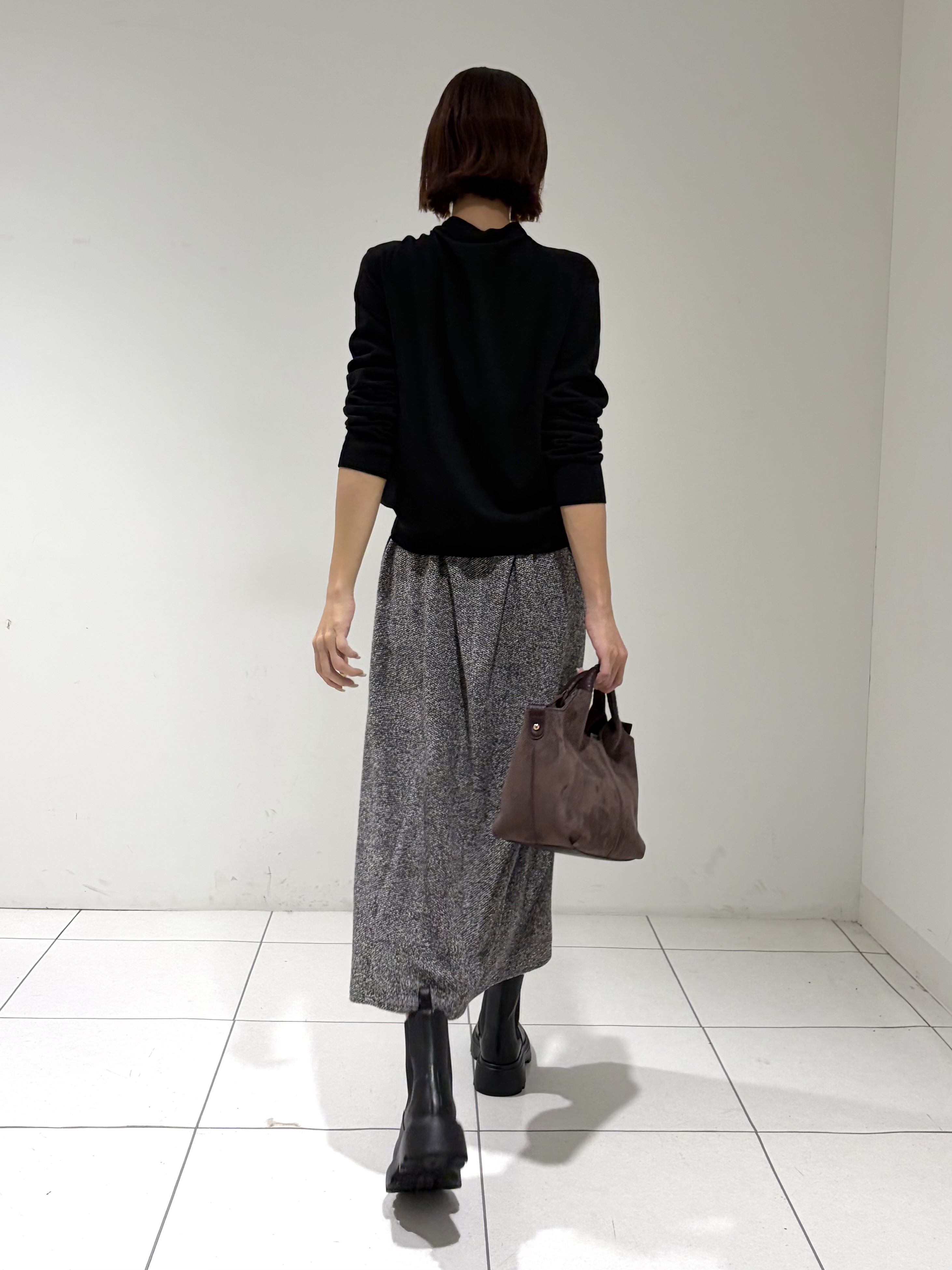 shioriさんの「INDIVI｜【風合い柔らか／SETUP可】ブークレ起毛ジャージフレアスカート」を使ったコーディネート