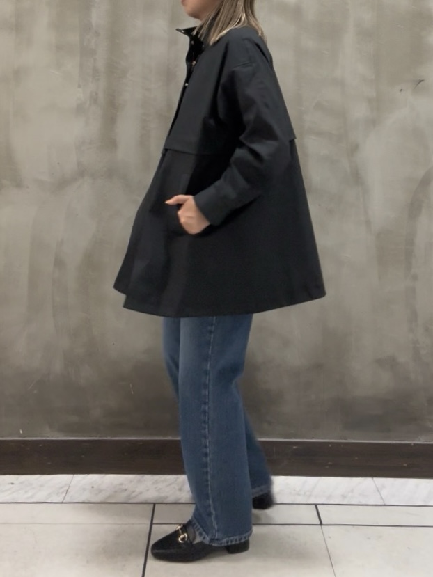 minaさんの「grove｜【撥水／シルエット2WAY】さっと羽織って、こなれる。スタンドネックテントラインコート」を使ったコーディネート
