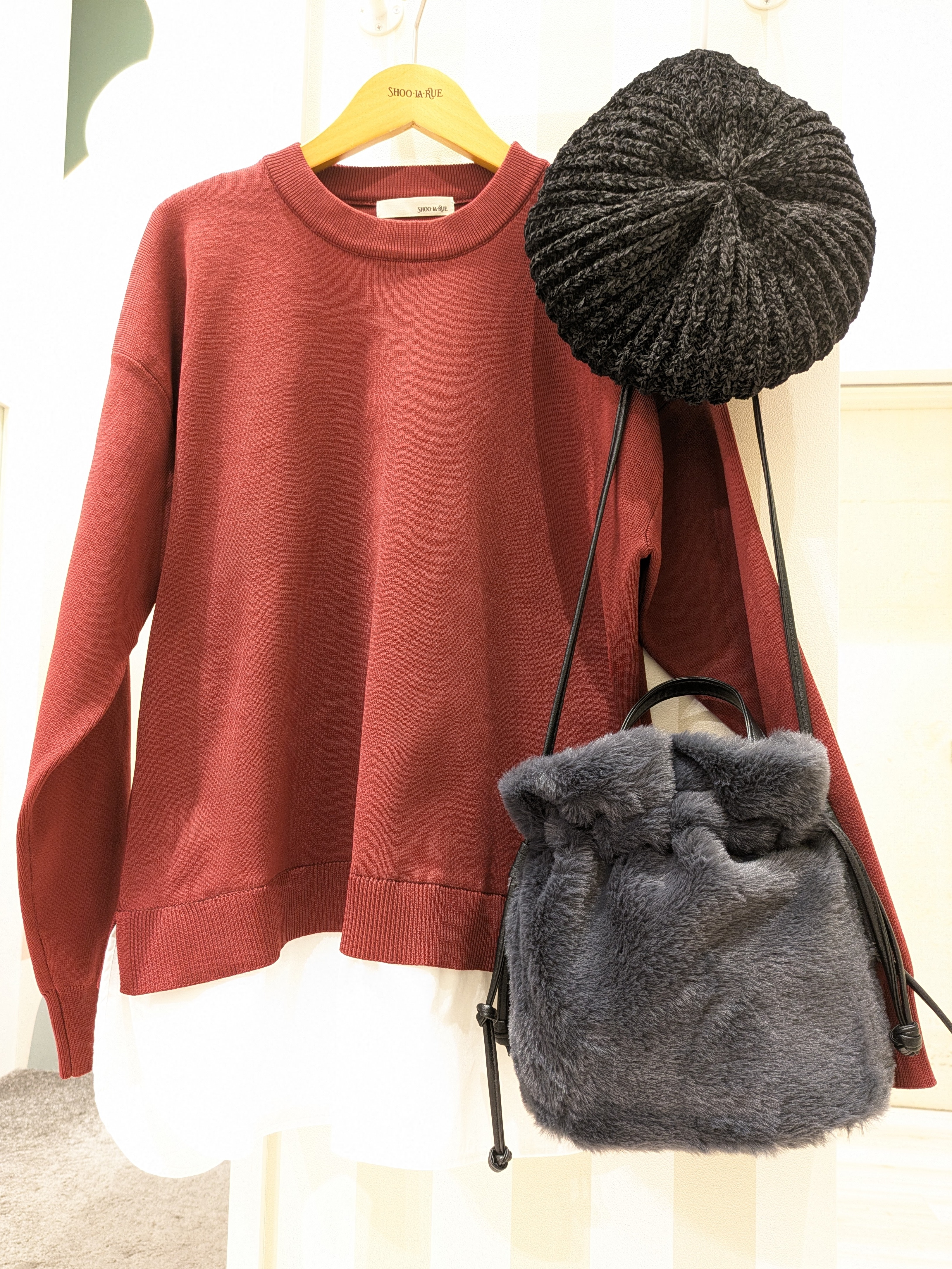 Mikiさんの「SHOO･LA･RUE｜【S-LL】着るだけできまる シャツレイヤード風 スポンディッシュニット」を使ったコーディネート