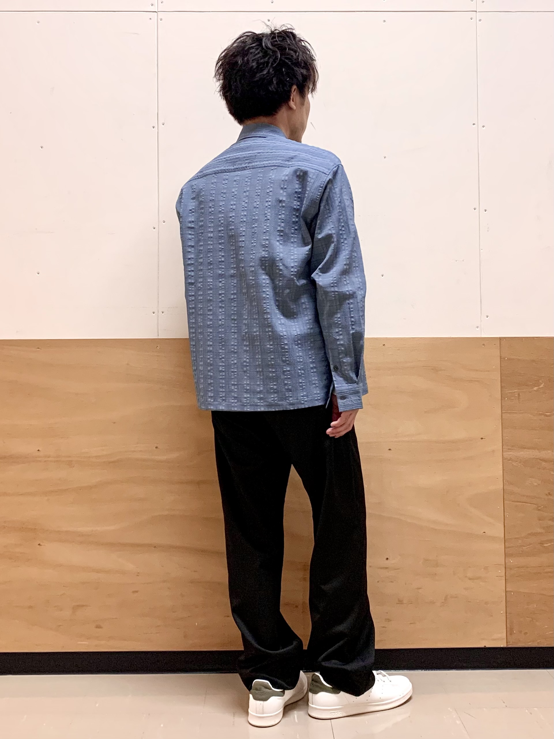 MATUさんの「THE SHOP TK｜【洗濯機OK】格子織 長袖シャツ」を使ったコーディネート