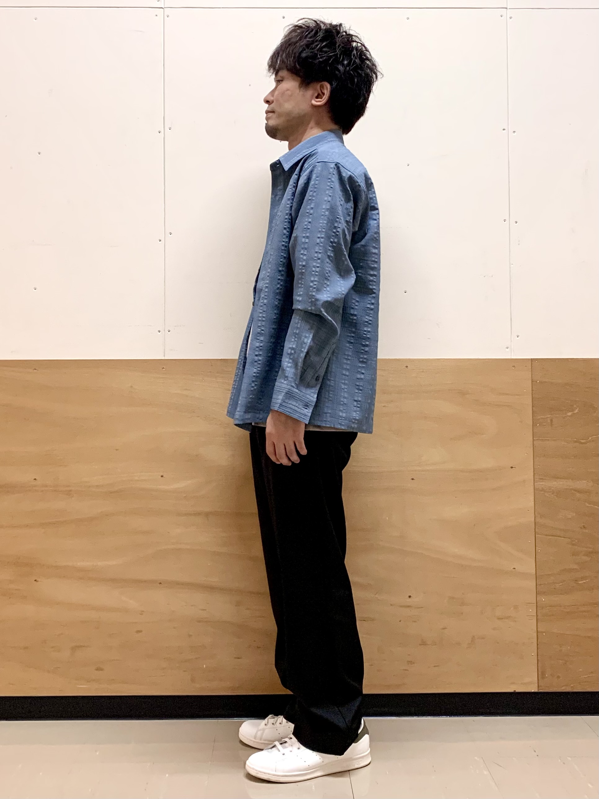 MATUさんの「THE SHOP TK｜【洗濯機OK】格子織 長袖シャツ」を使ったコーディネート