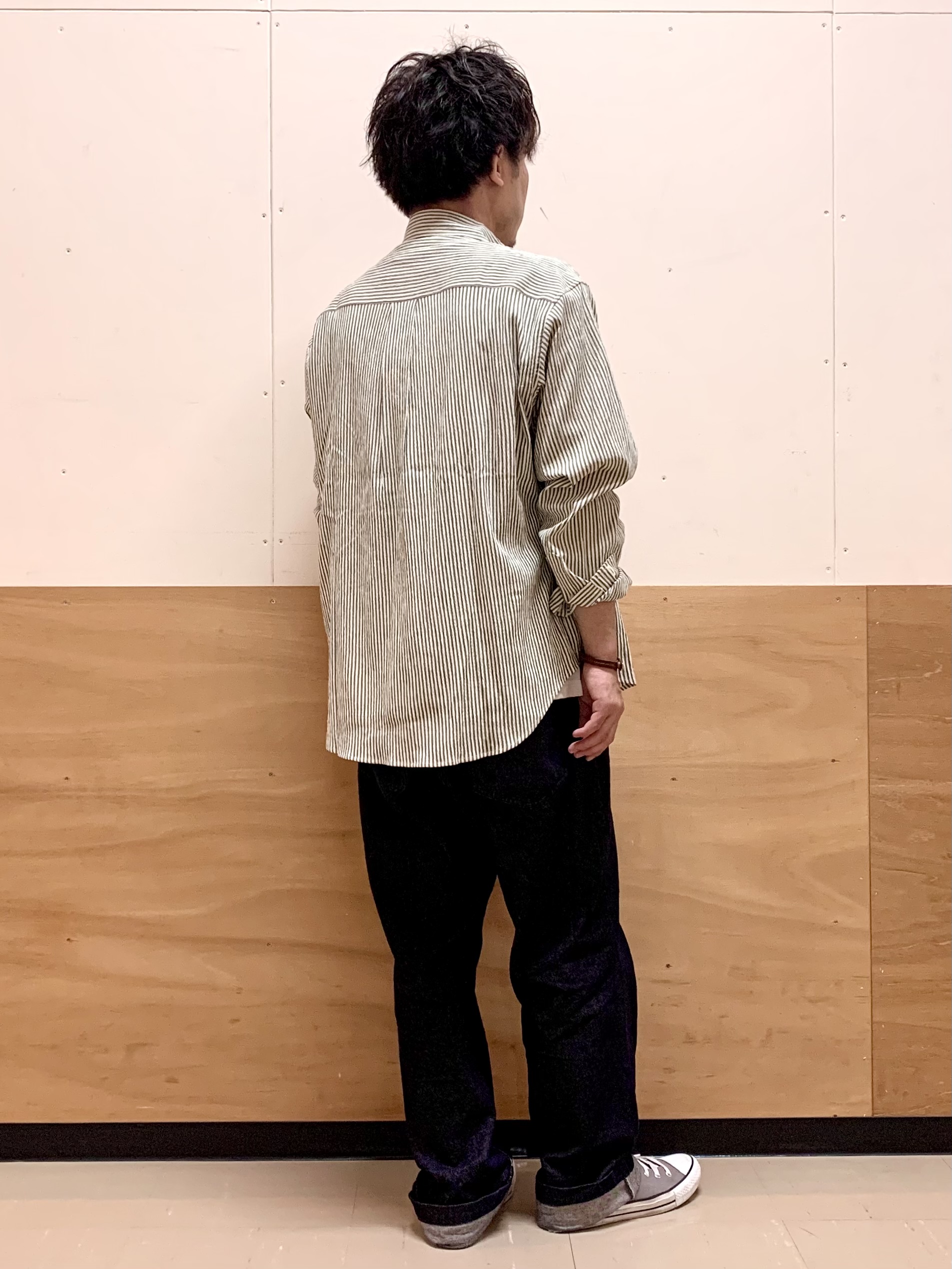 MATUさんの「THE SHOP TK｜【洗濯機OK】ストライプクレープ長袖シャツ」を使ったコーディネート