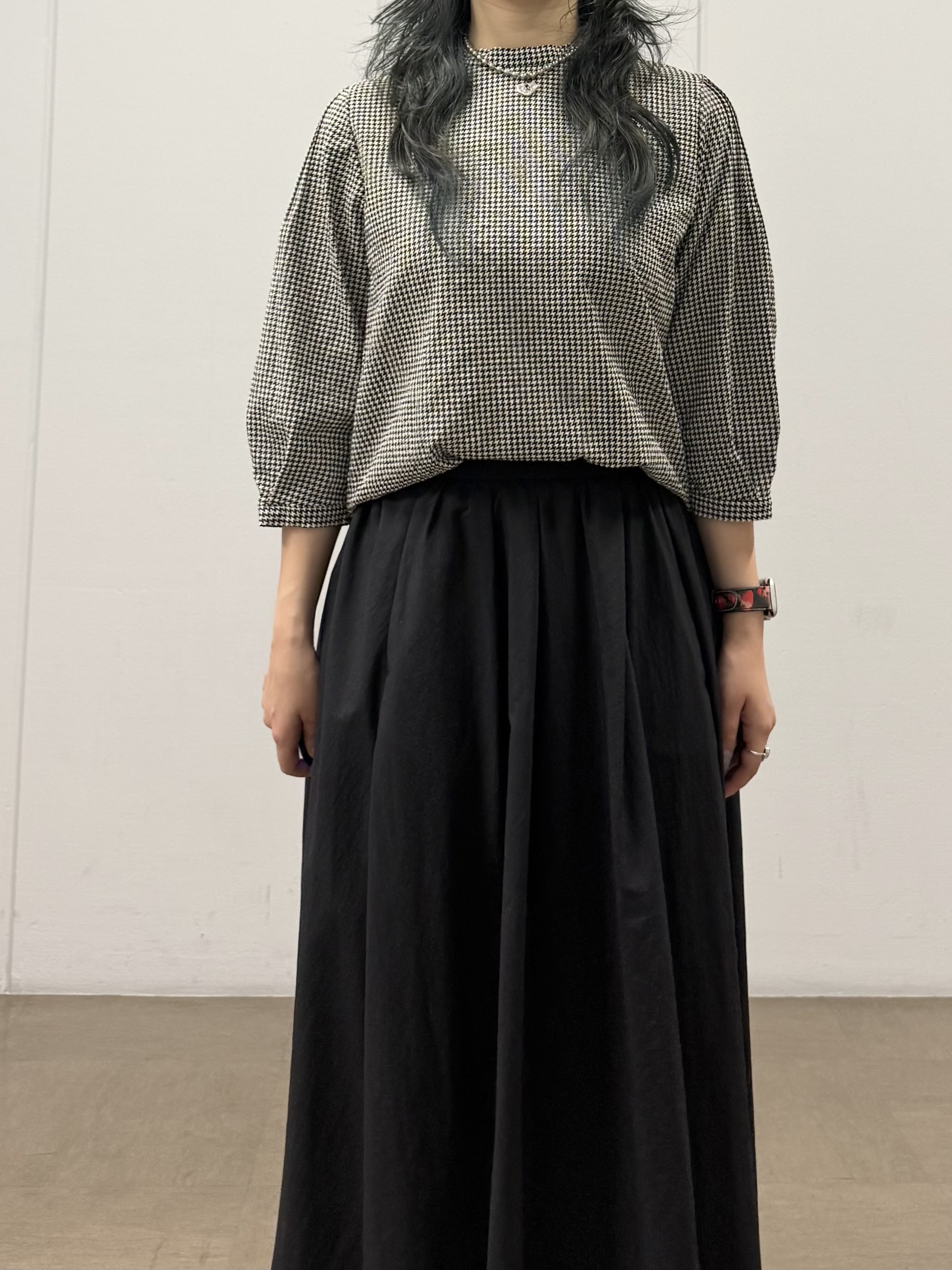 mizukiさんの「INDIVI｜【初秋にピッタリ！／洗える】凹凸素材ミニスタンドトップス」を使ったコーディネート