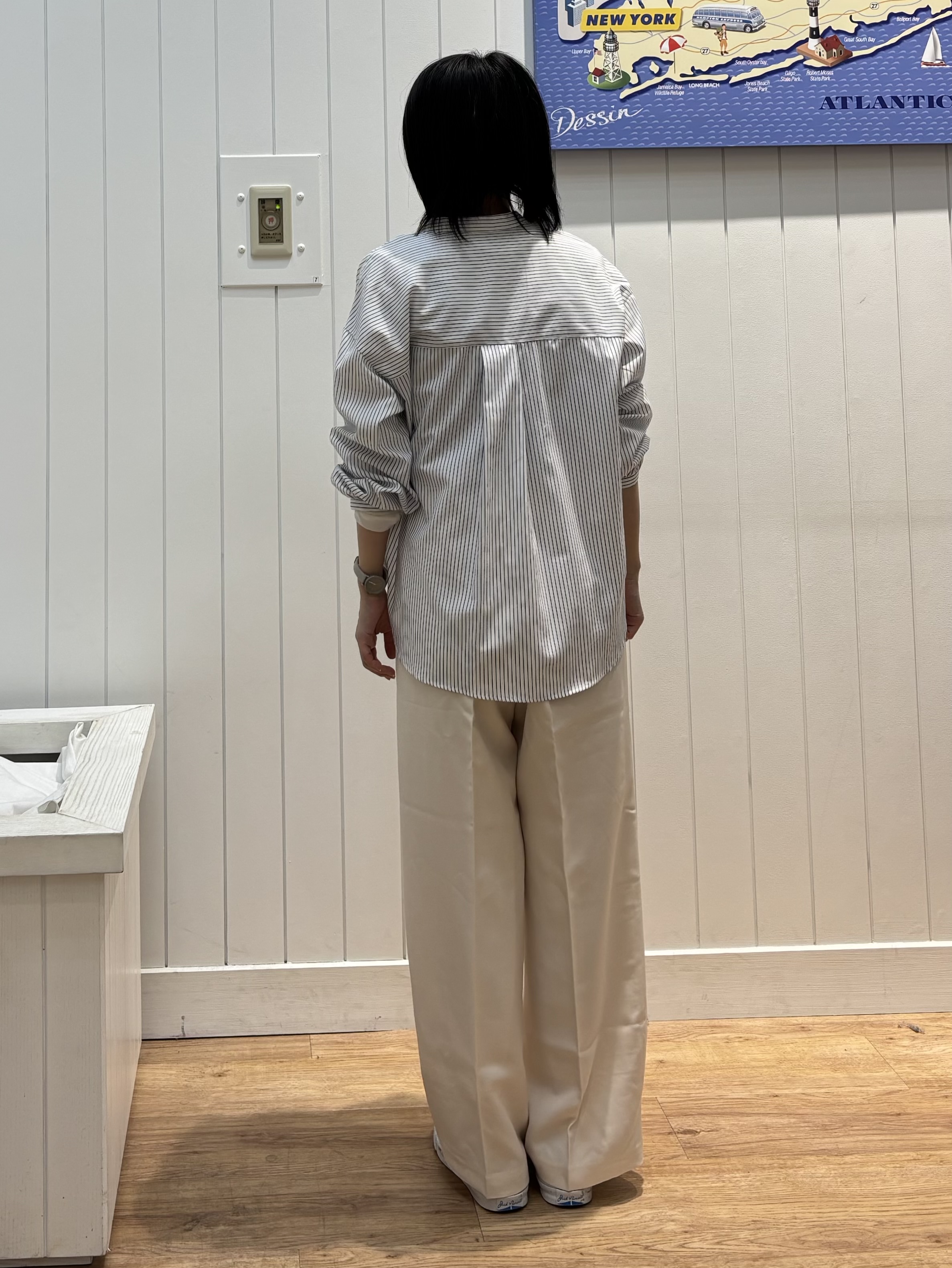 OKADAさんの「Dessin｜【高レビュー/洗える/7色展開】フロントフリルブラウス」を使ったコーディネート