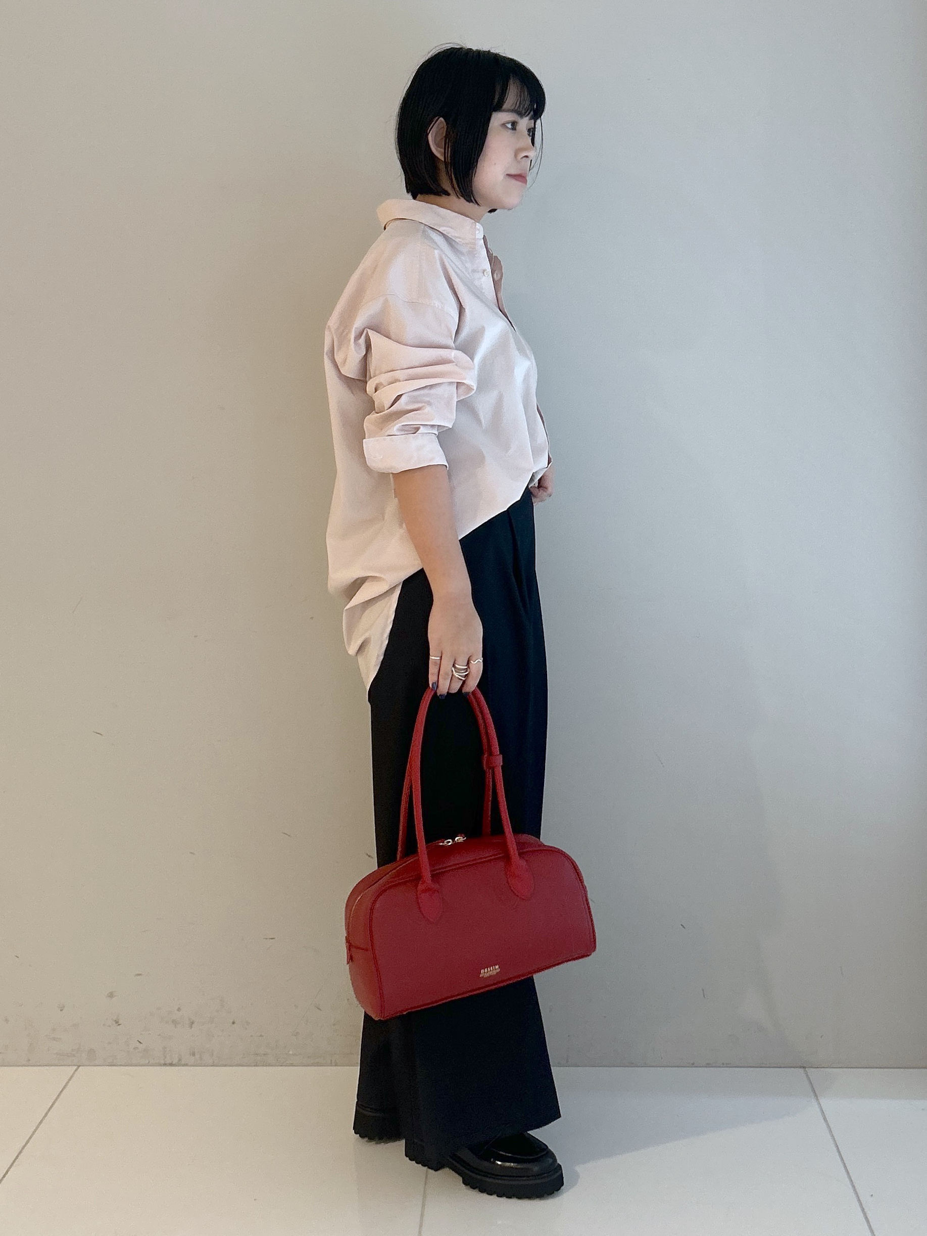 Hirokaさんの「Dessin｜【洗える/オンオフ着られる】袖裏ワンポイント刺繍 オーバーシャツ」を使ったコーディネート