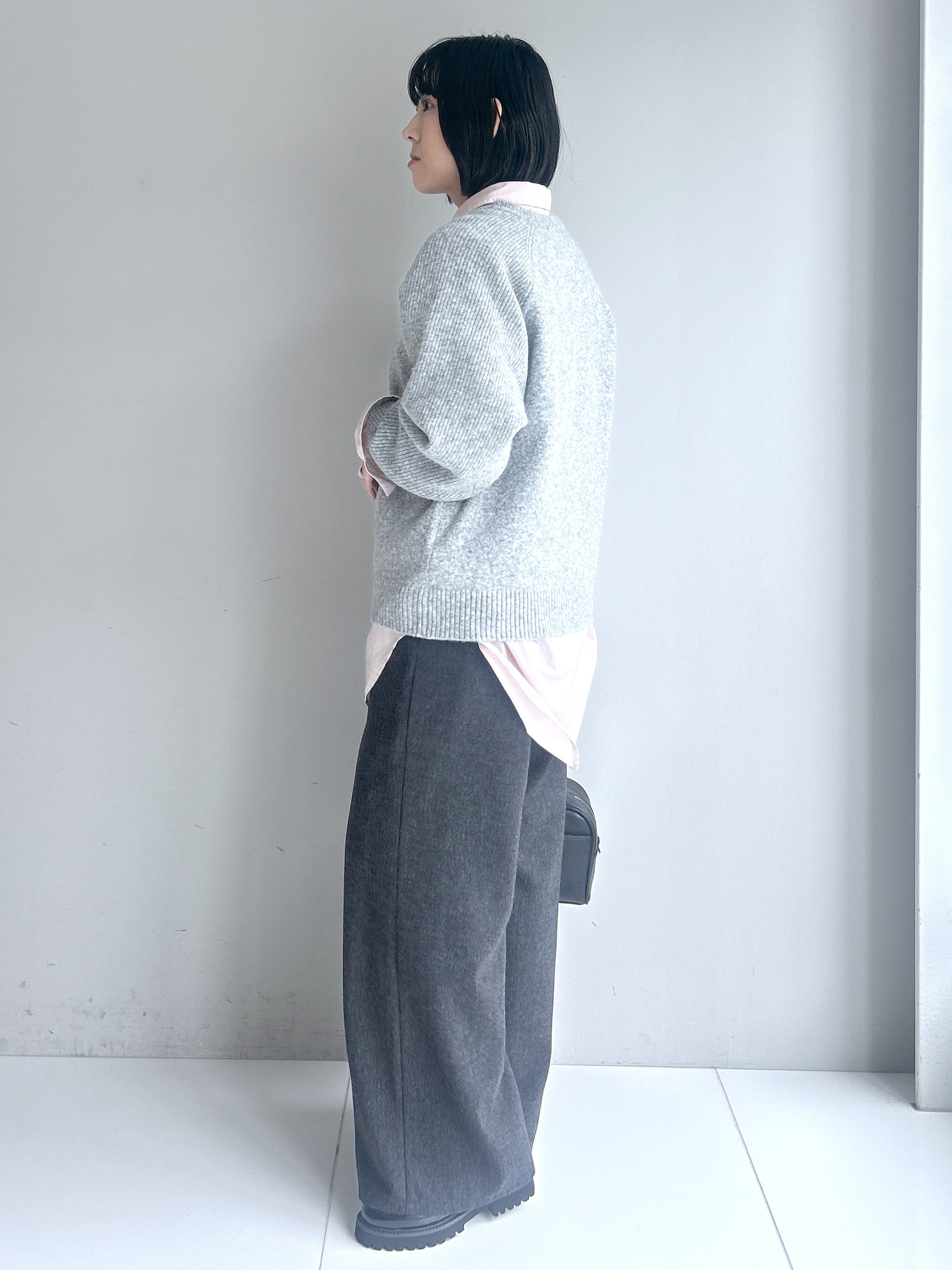 Hirokaさんの「Dessin｜【洗濯機OK/サスティナブル/6色展開】編地切替ラグラン ニットプルオーバー」を使ったコーディネート