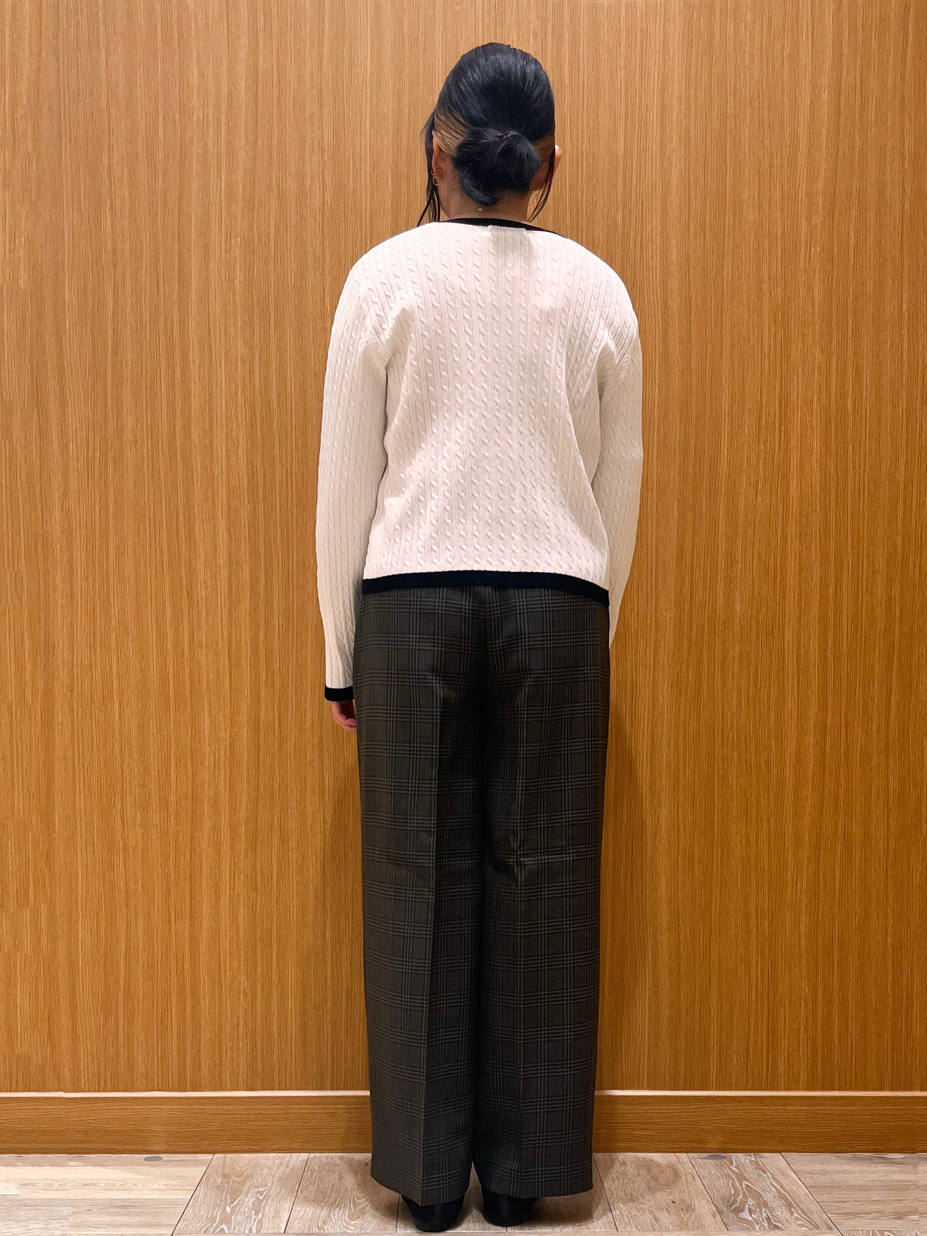 aさんの「OPAQUE.CLIP｜バイカラーケーブルカーディガン【洗濯機OK】」を使ったコーディネート