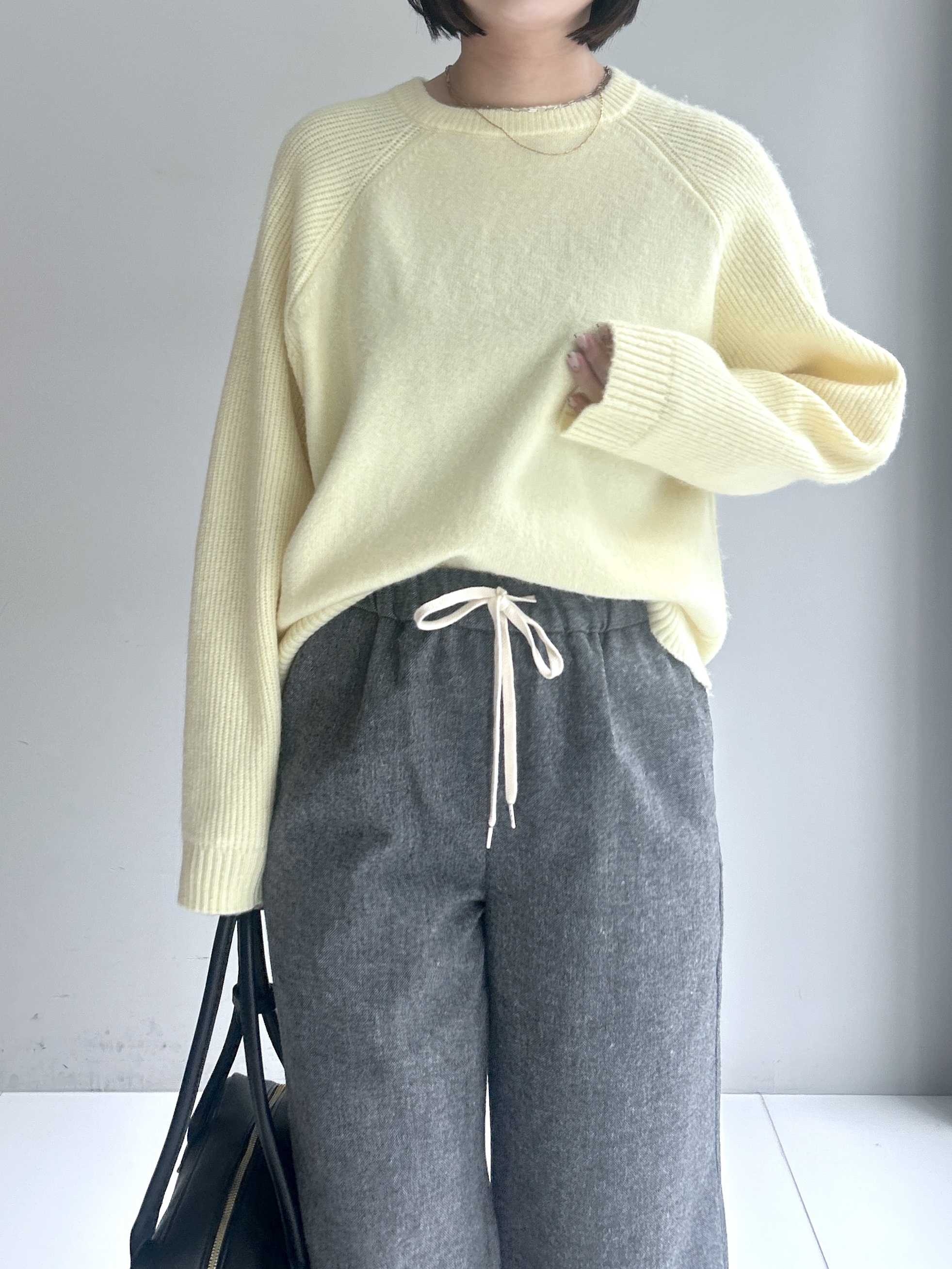 Hirokaさんの「Dessin｜【洗濯機OK/サスティナブル/6色展開】編地切替ラグラン ニットプルオーバー」を使ったコーディネート