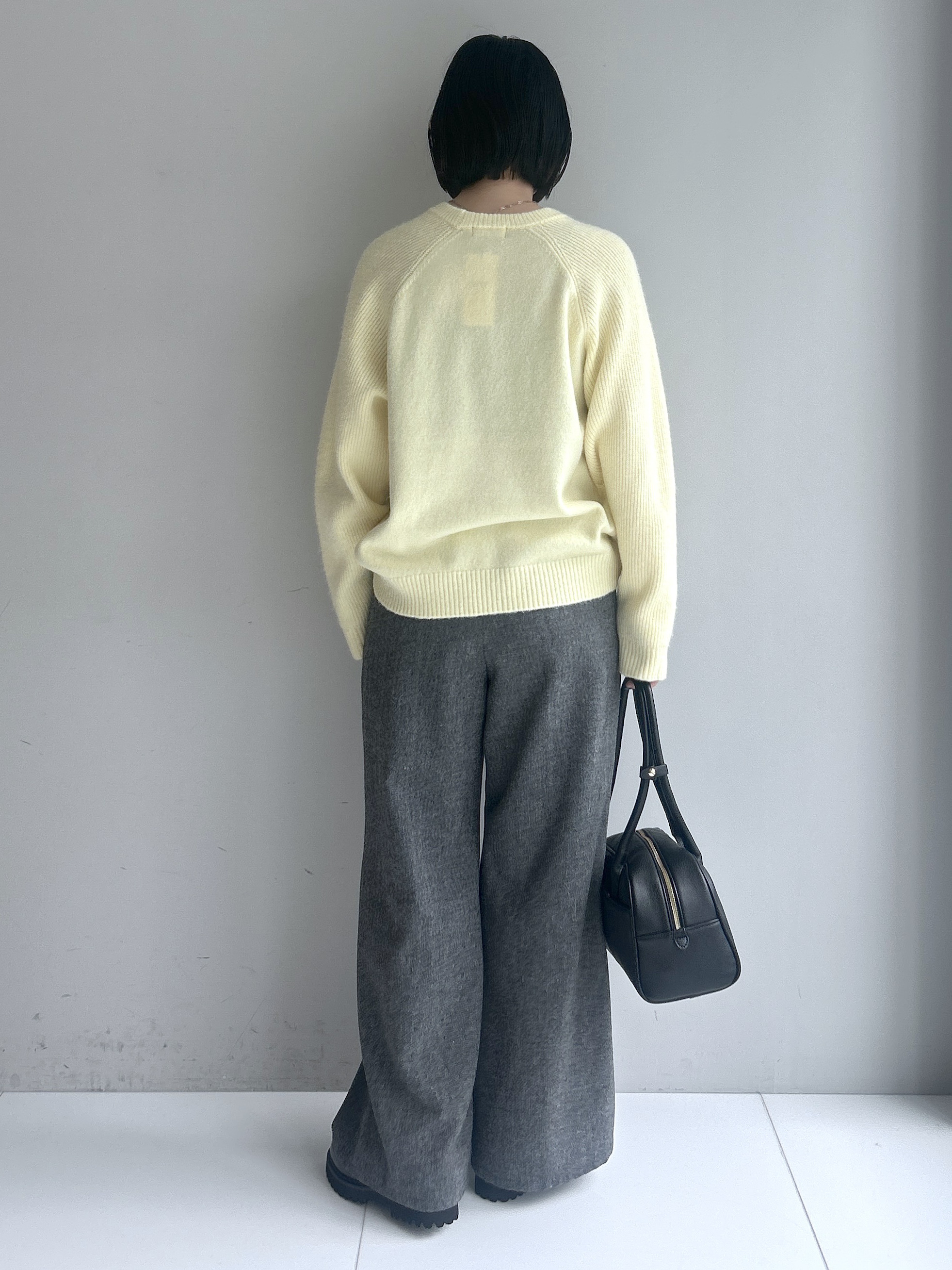 Hirokaさんの「Dessin｜【洗濯機OK/サスティナブル/6色展開】編地切替ラグラン ニットプルオーバー」を使ったコーディネート