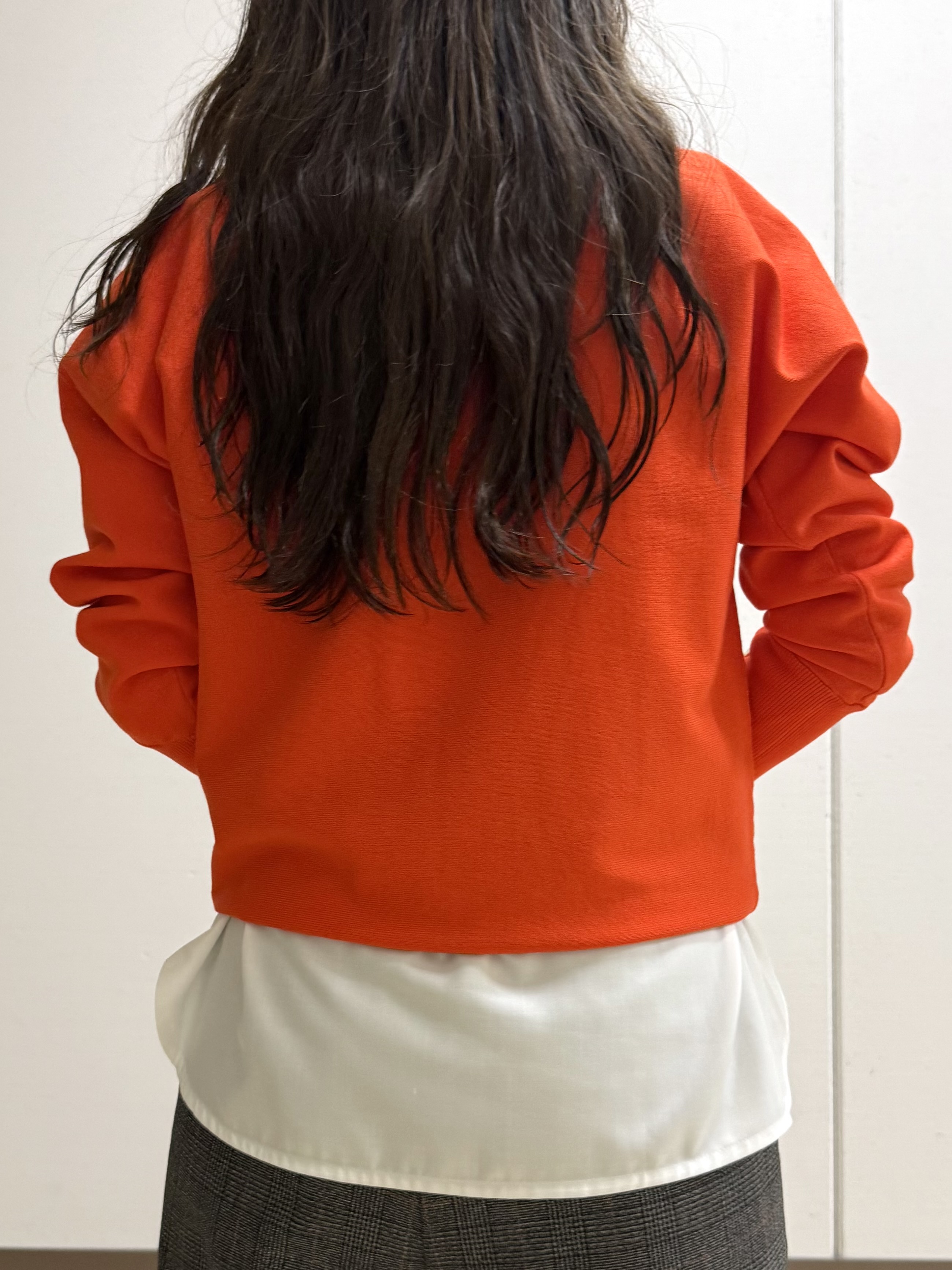 mamiさんの「INDIVI｜【選べる6色／ストレッチ◎】きれいめドルマンスリーブニット」を使ったコーディネート