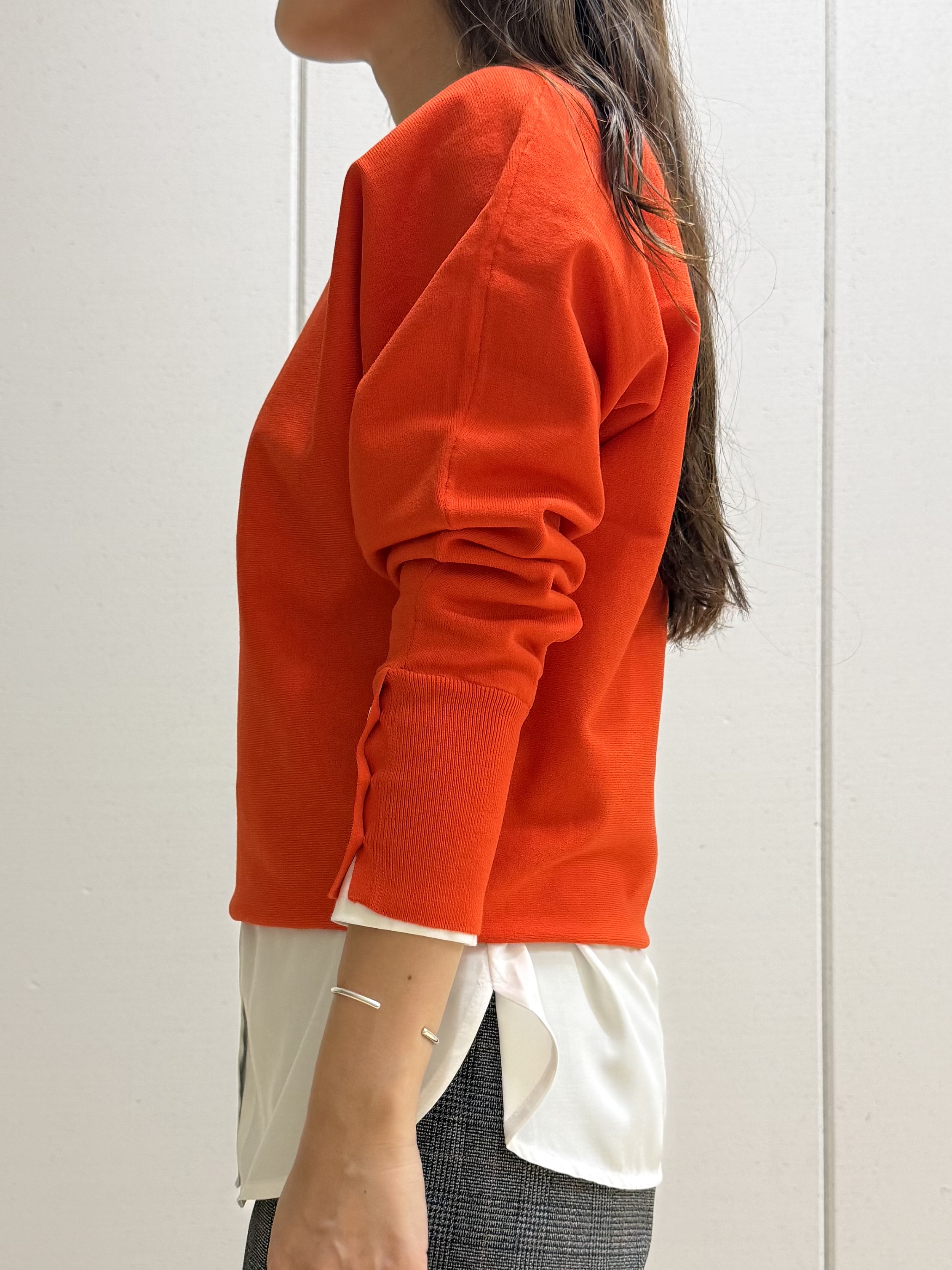 mamiさんの「INDIVI｜【選べる6色／ストレッチ◎】きれいめドルマンスリーブニット」を使ったコーディネート
