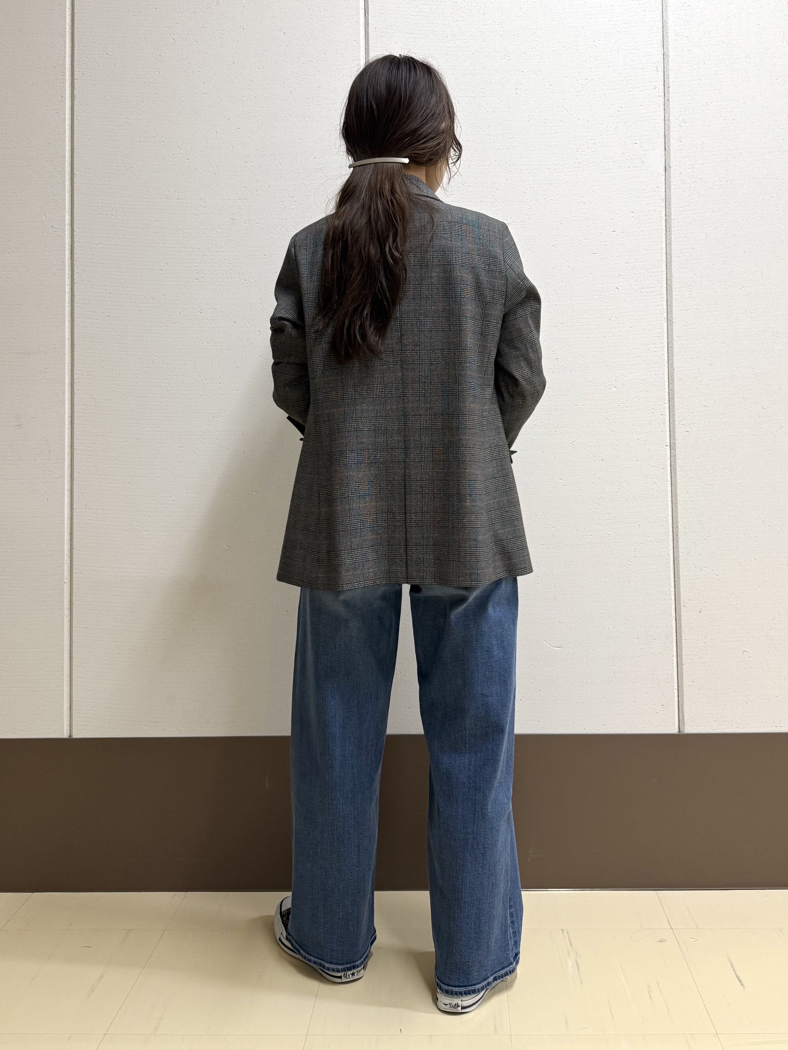 mamiさんの「INDIVI｜【選べる6色／ストレッチ◎】きれいめドルマンスリーブニット」を使ったコーディネート