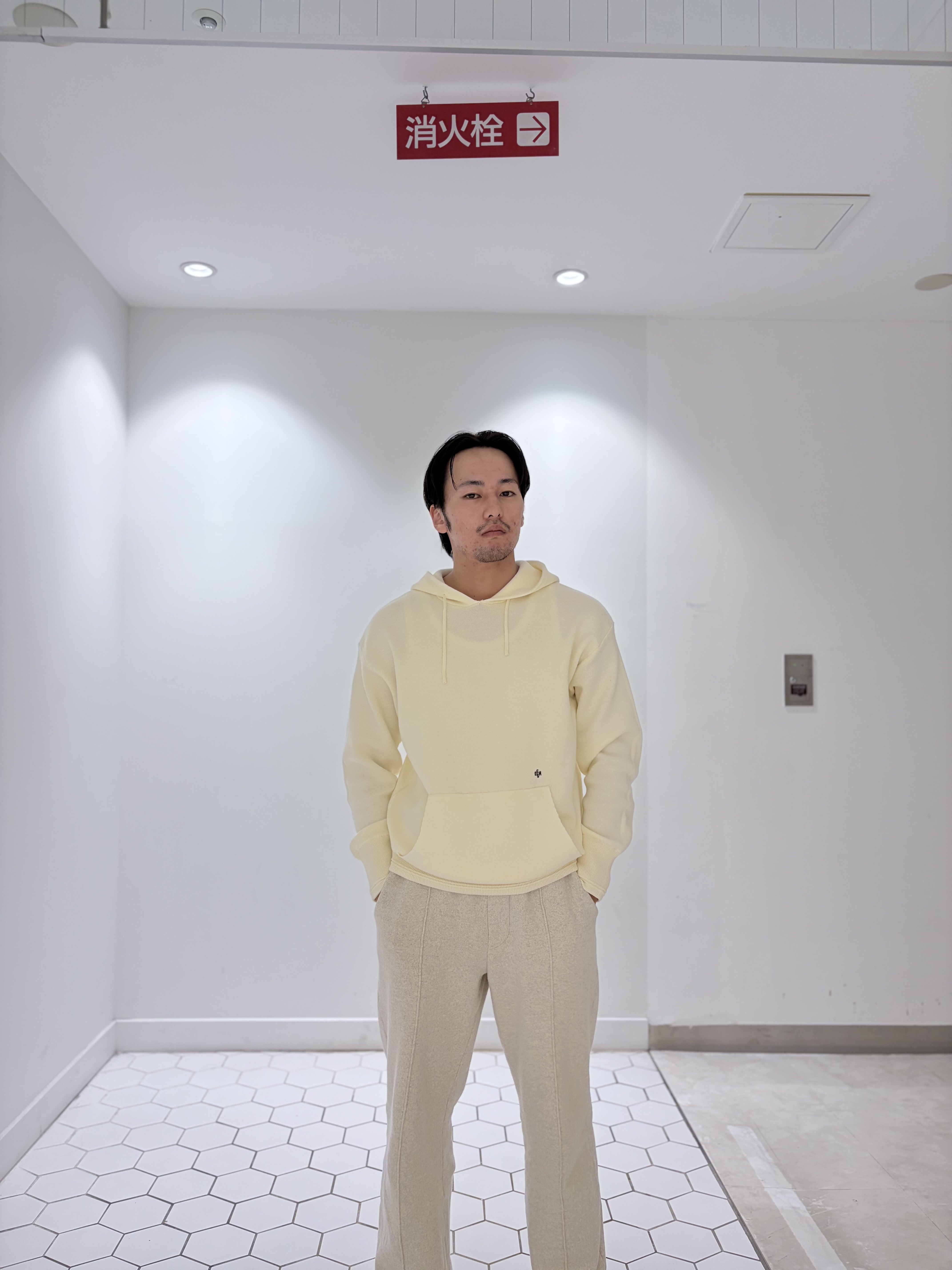 takeruさんの「Dessin｜コットンジャカードフードニット」を使ったコーディネート