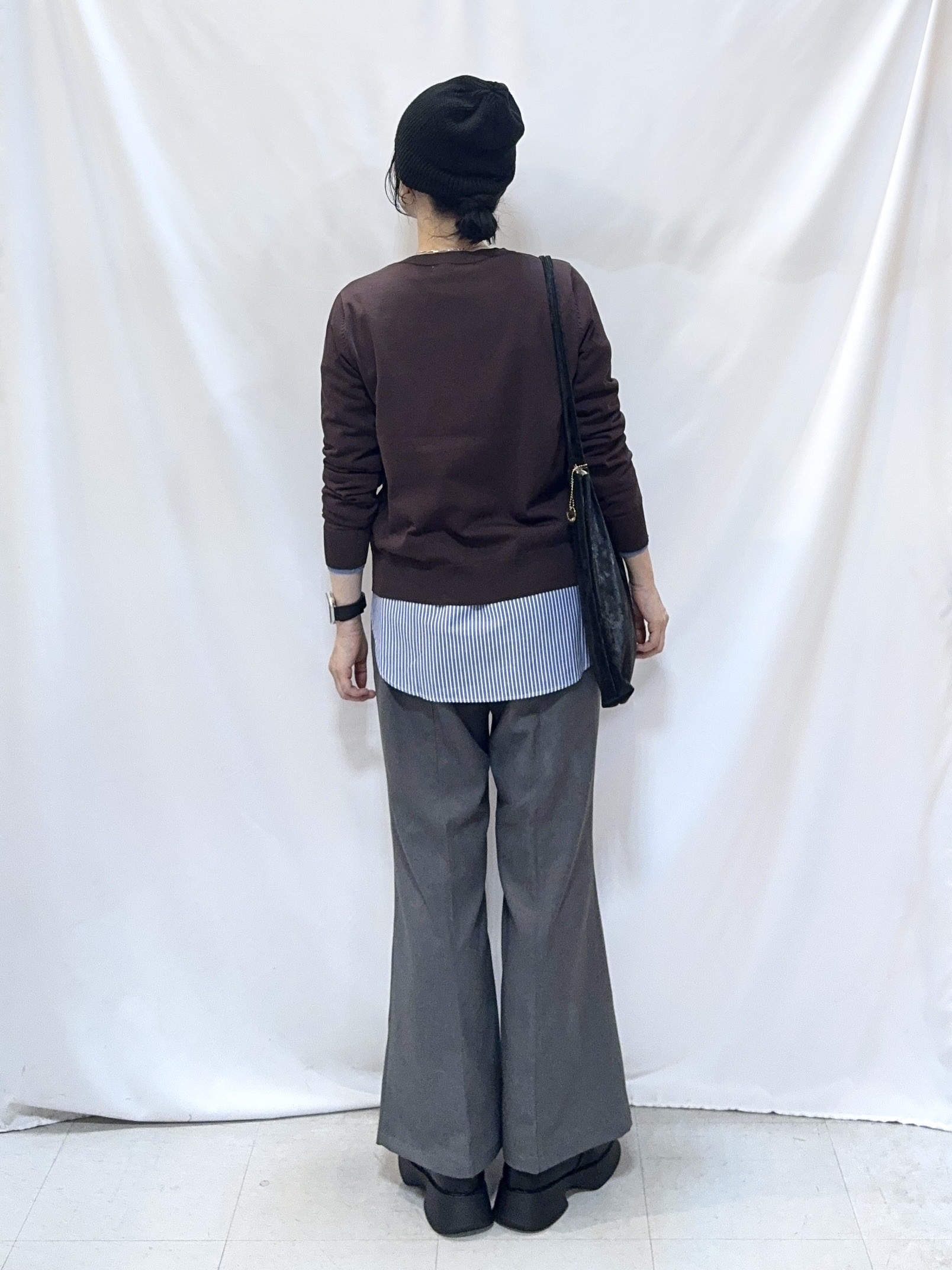 𝐇𝐢𝐫𝐨𝐦𝐢さんの「SHOO･LA･RUE｜【S-LL/洗濯機可】レイヤード風でこなれ見え 配色カーディガン」を使ったコーディネート
