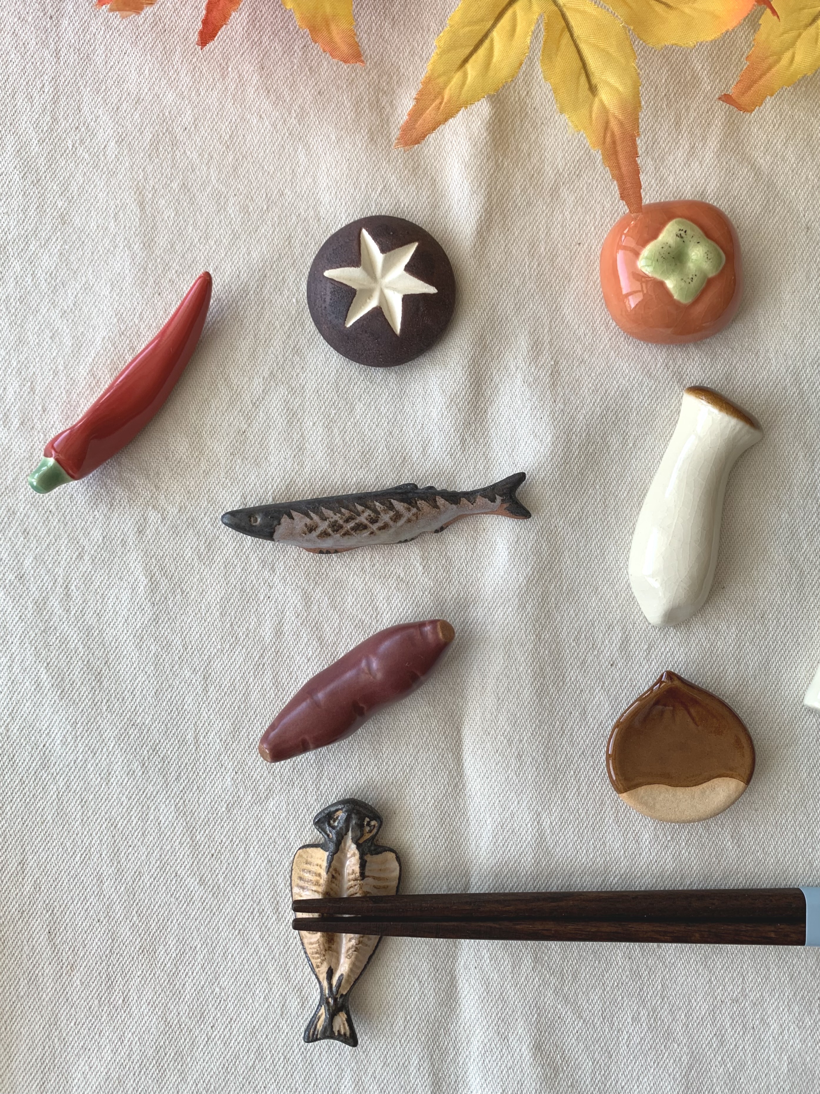 mikachoさんの「212 KITCHEN STORE｜イホシロ窯 しいたけ箸置き」を使ったコーディネート