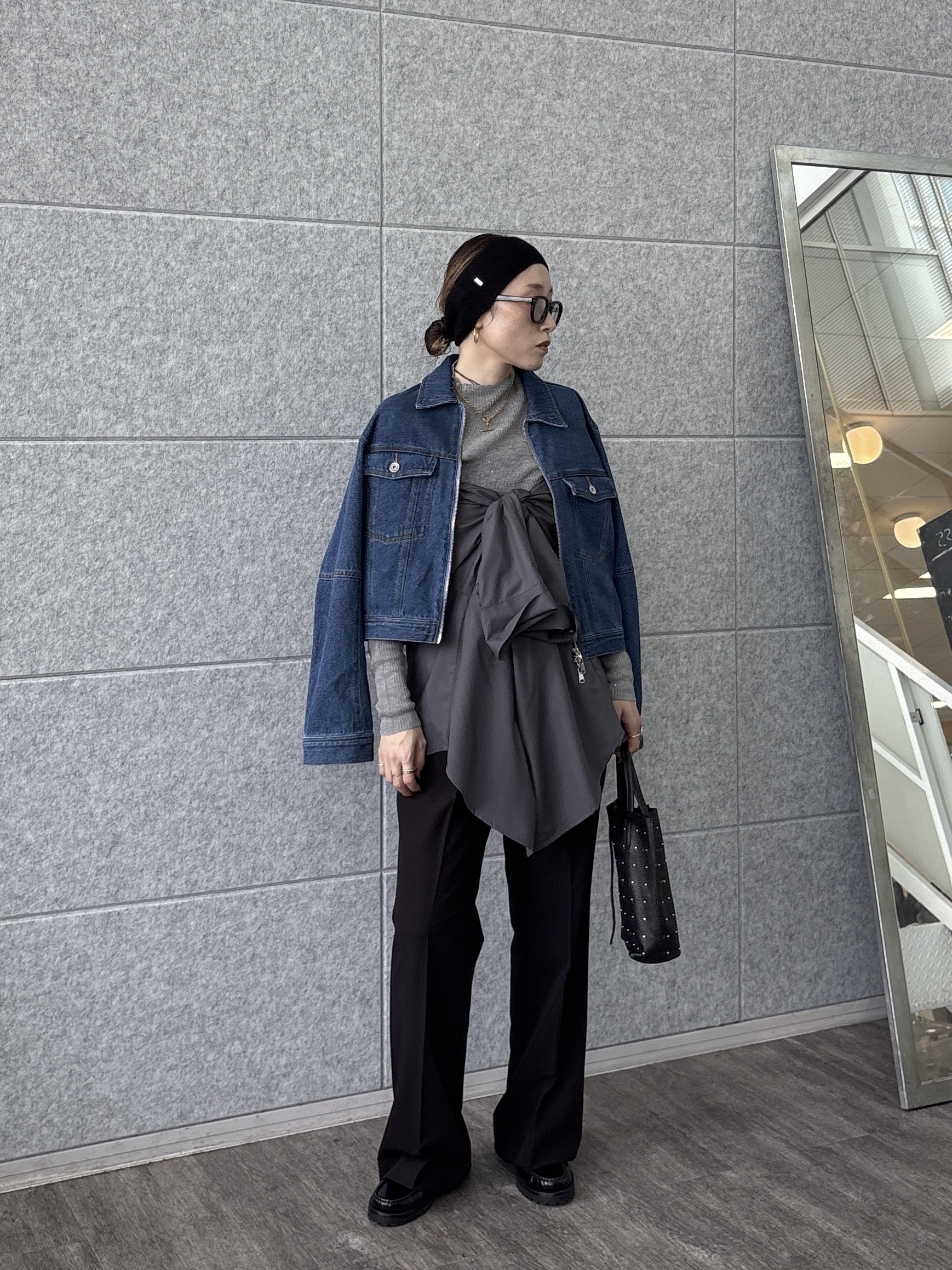 kotakiさんの「INDIVI｜ダブルジップデニムブルゾン【LIVE紹介／上枝みどりさん着用／セットアップ可能】」を使ったコーディネート