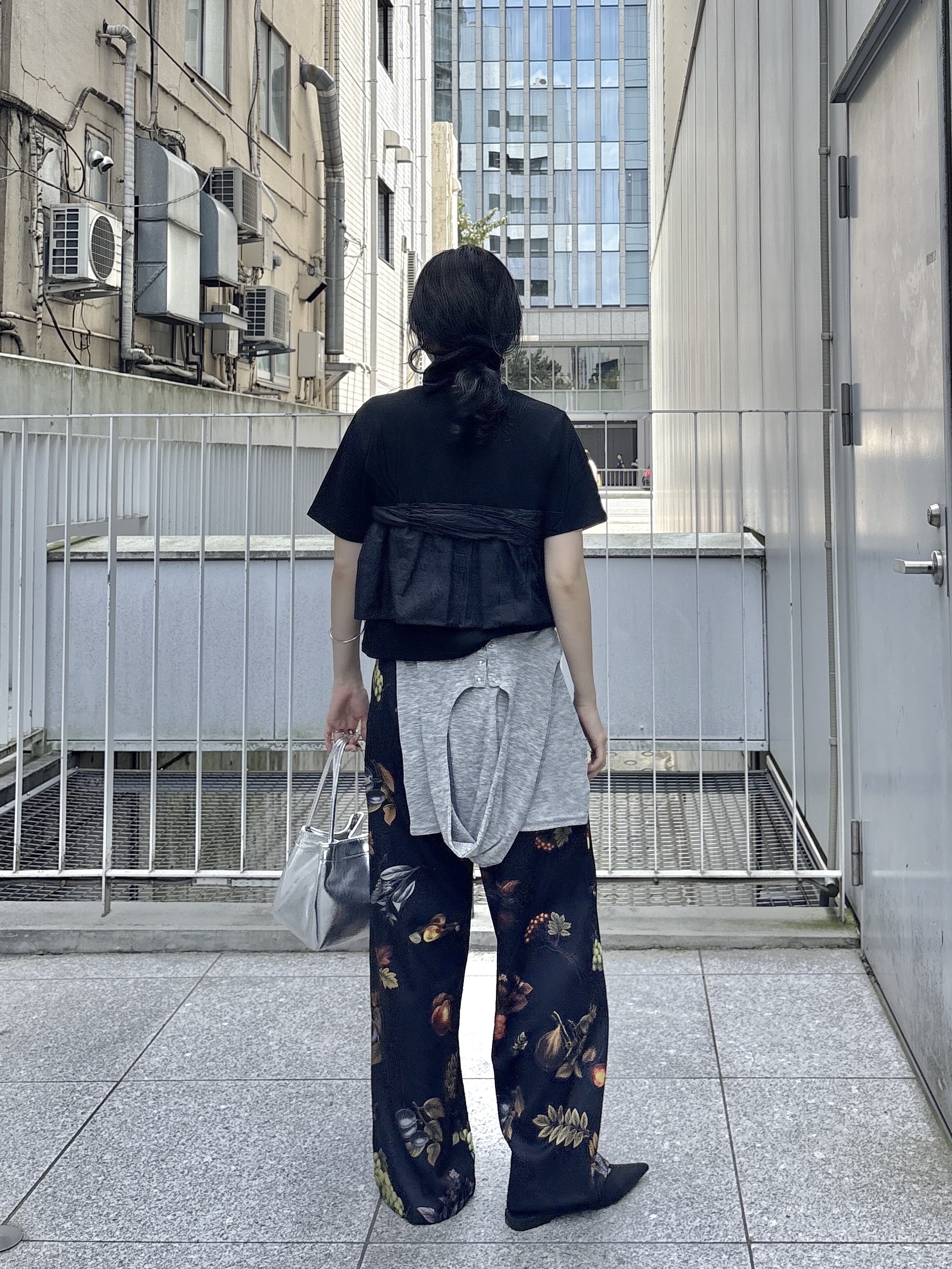kotakiさんの「INDIVI｜ツイストドッキングTシャツ」を使ったコーディネート