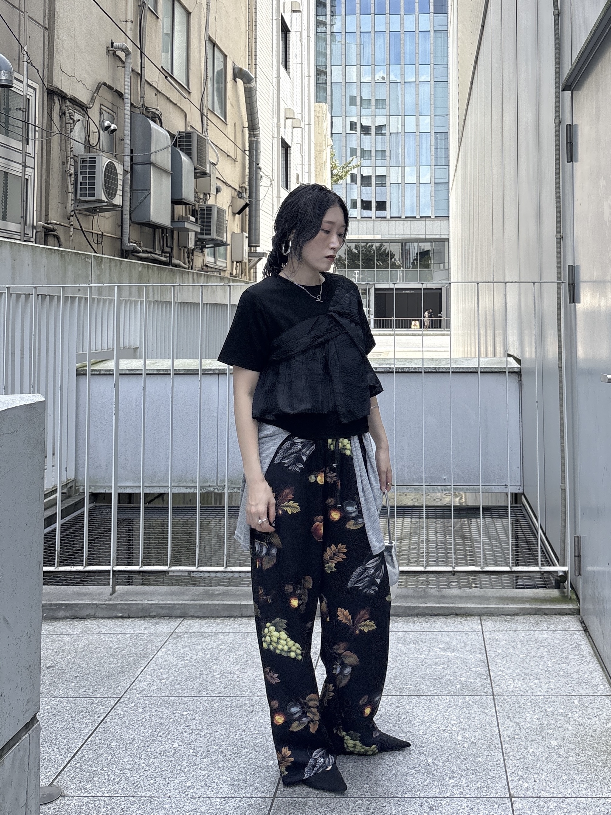 kotakiさんの「INDIVI｜ツイストドッキングTシャツ」を使ったコーディネート