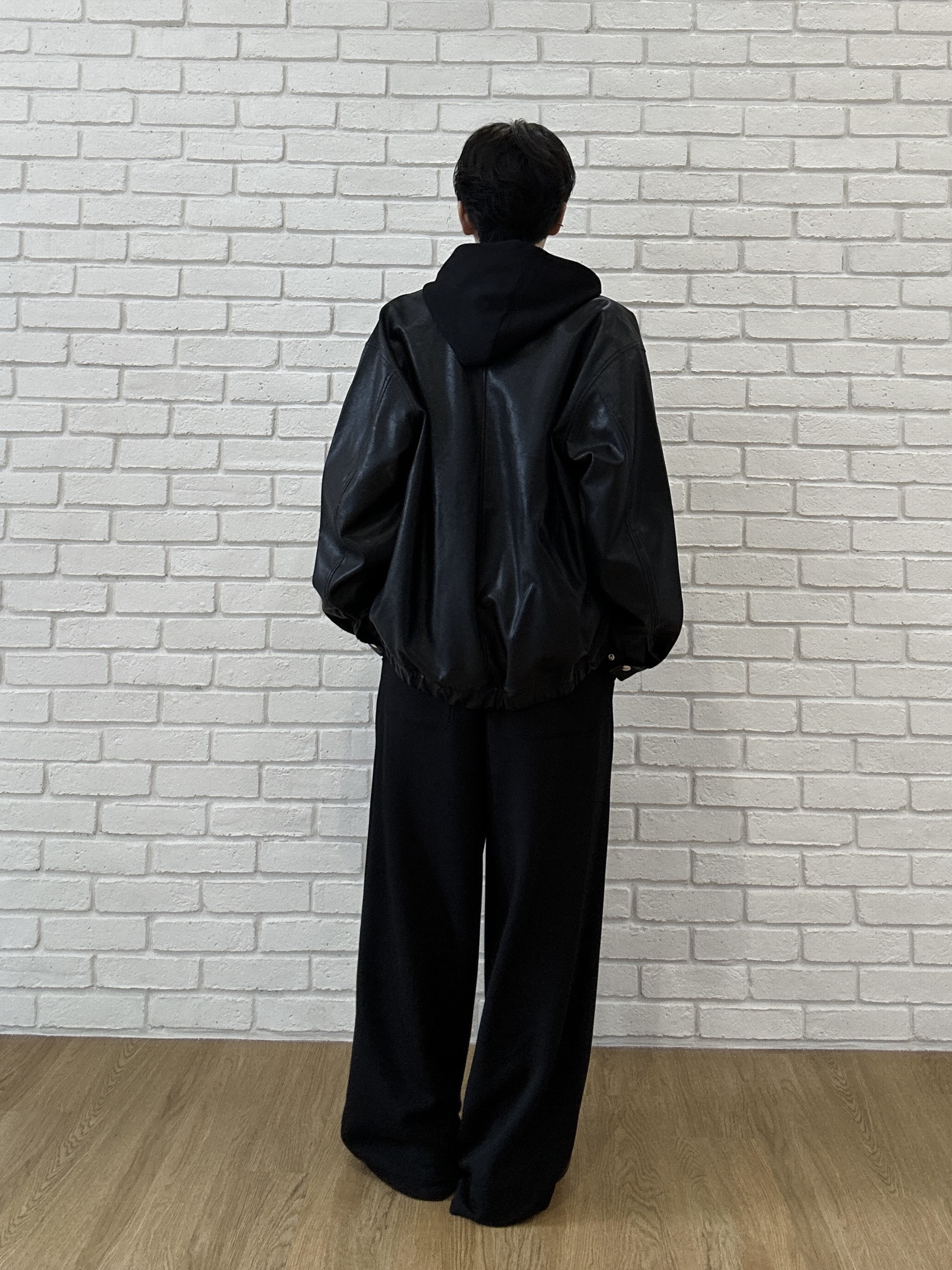 ドイさんの「tk.TAKEO KIKUCHI｜【TOROMIシリーズ】シルキータッチスウェットパンツ」を使ったコーディネート