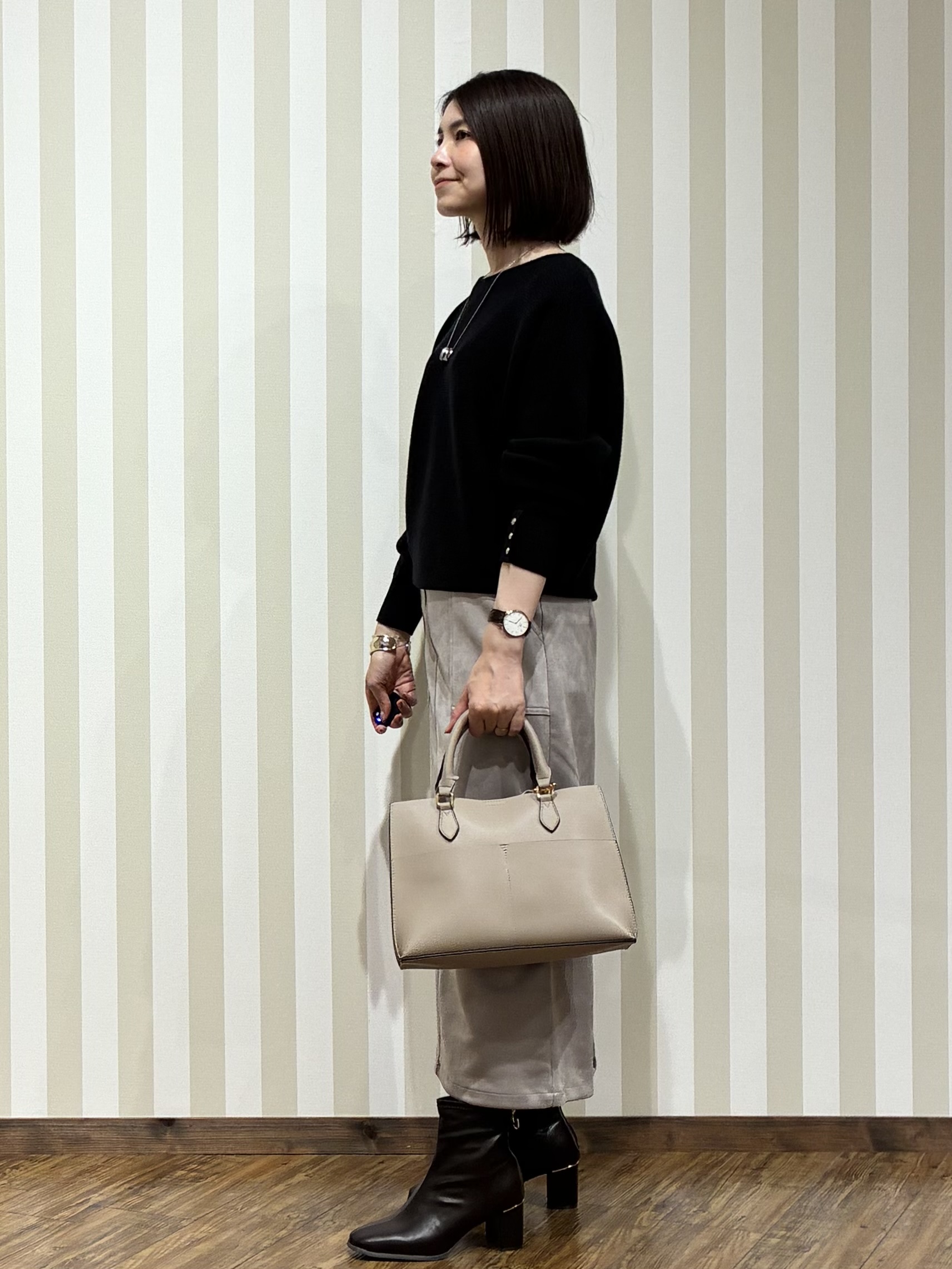 SAOさんの「SHOO･LA･RUE｜【洗濯機可/体型カバー】やわらかリブドルマンニット」を使ったコーディネート