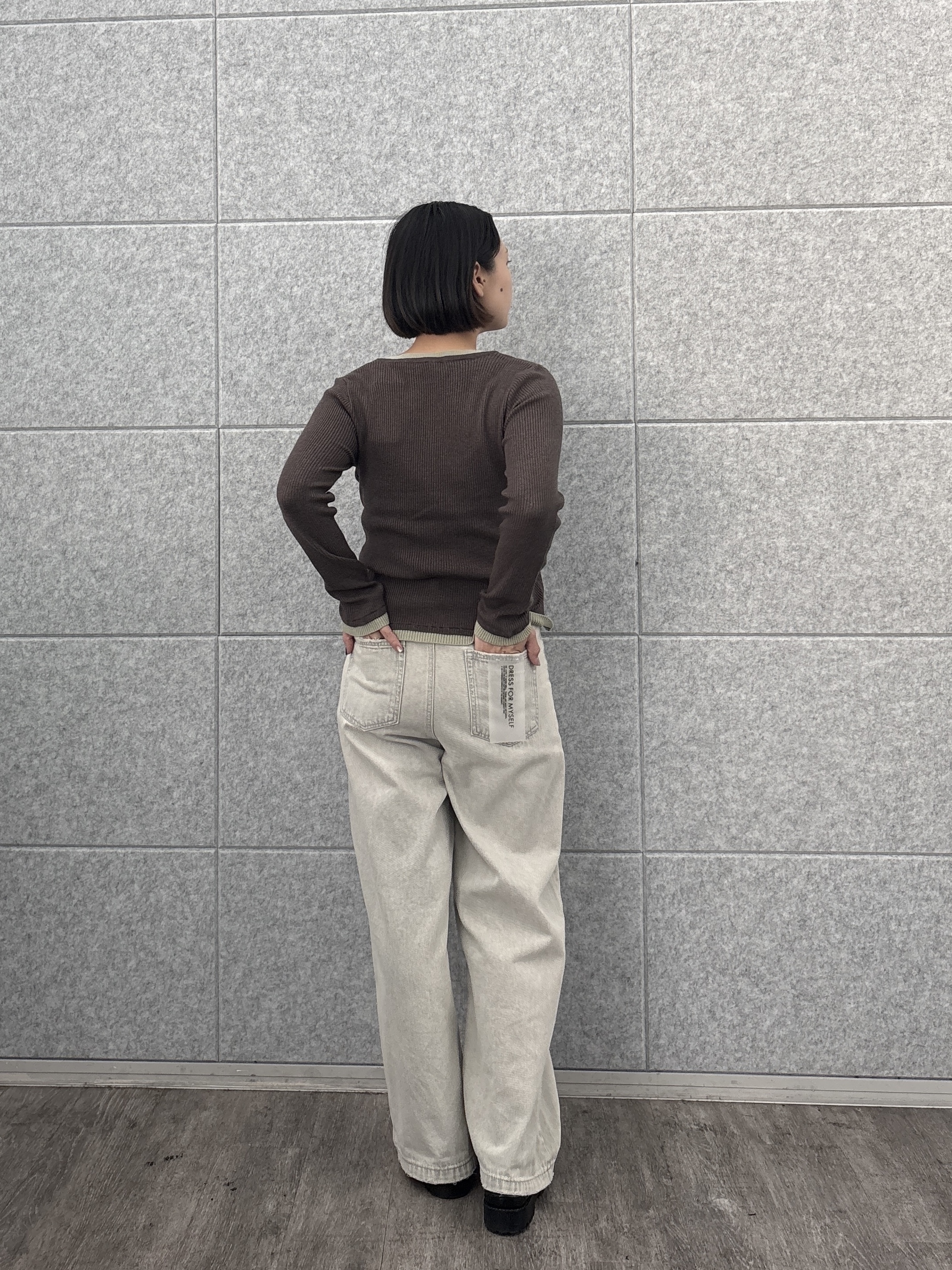 ayanoさんの「INDIVI｜フェイクレイヤードニットカーディガン」を使ったコーディネート