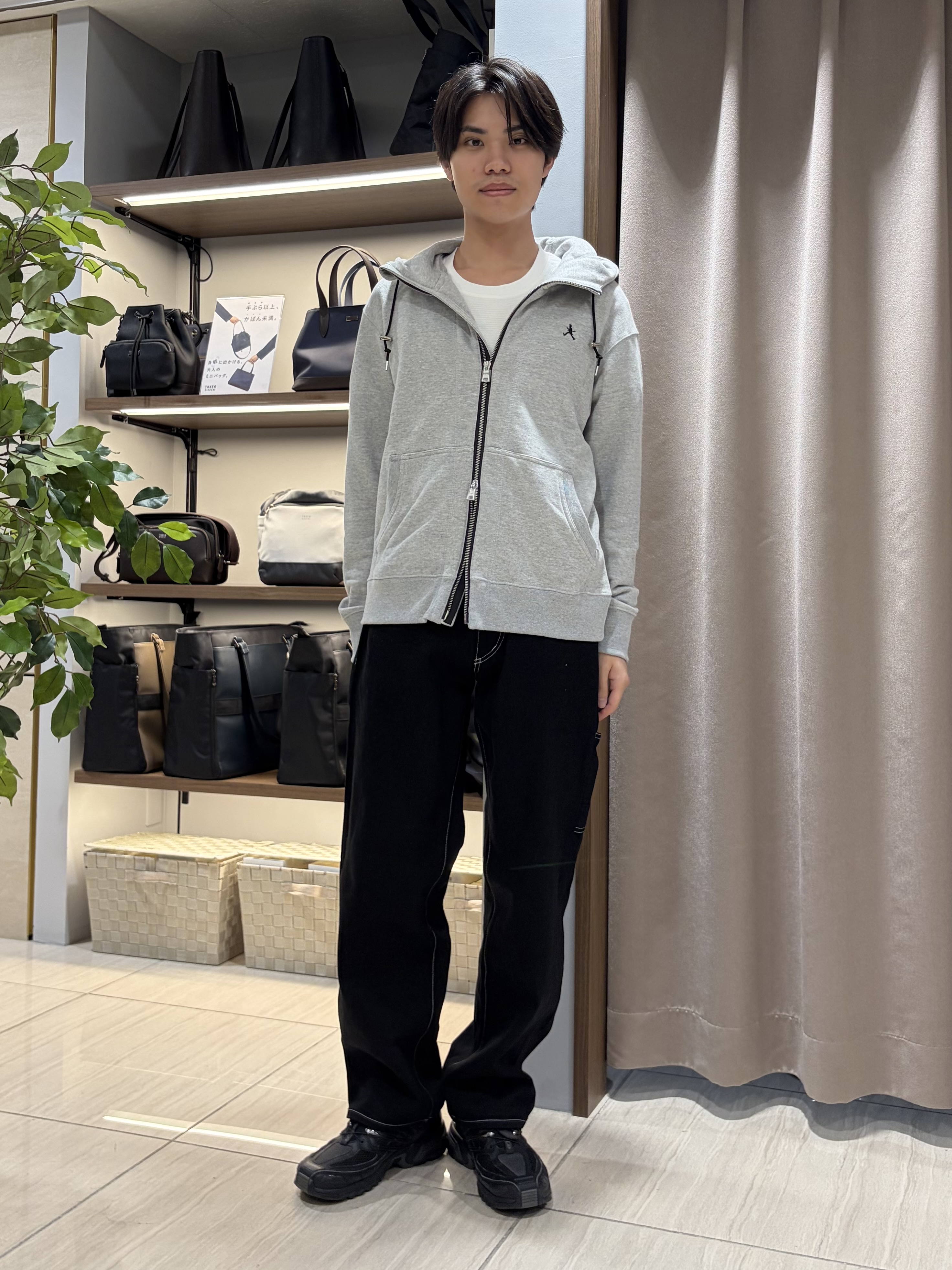 hiroさんの「TAKEO KIKUCHI｜【Made in JAPAN】ドモドソーラ ゴムメッシュベルト」を使ったコーディネート