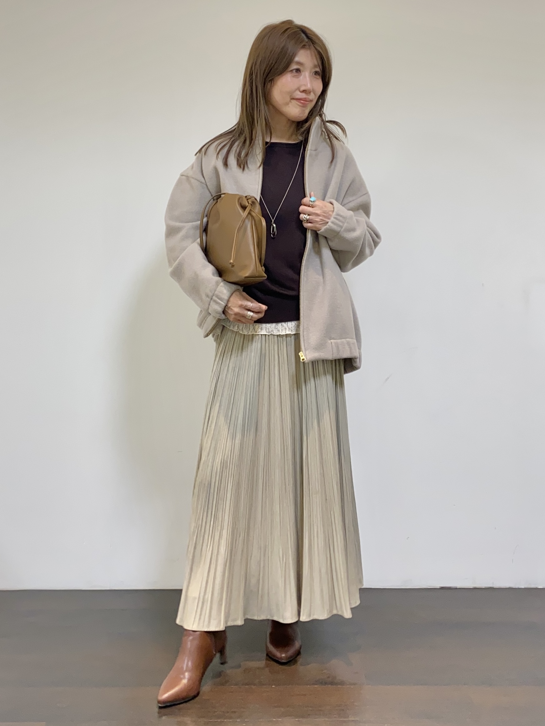 tomoさんの「UNTITLED｜【軽アウター/きれいめスポーティ】スタンドカラージップコート」を使ったコーディネート