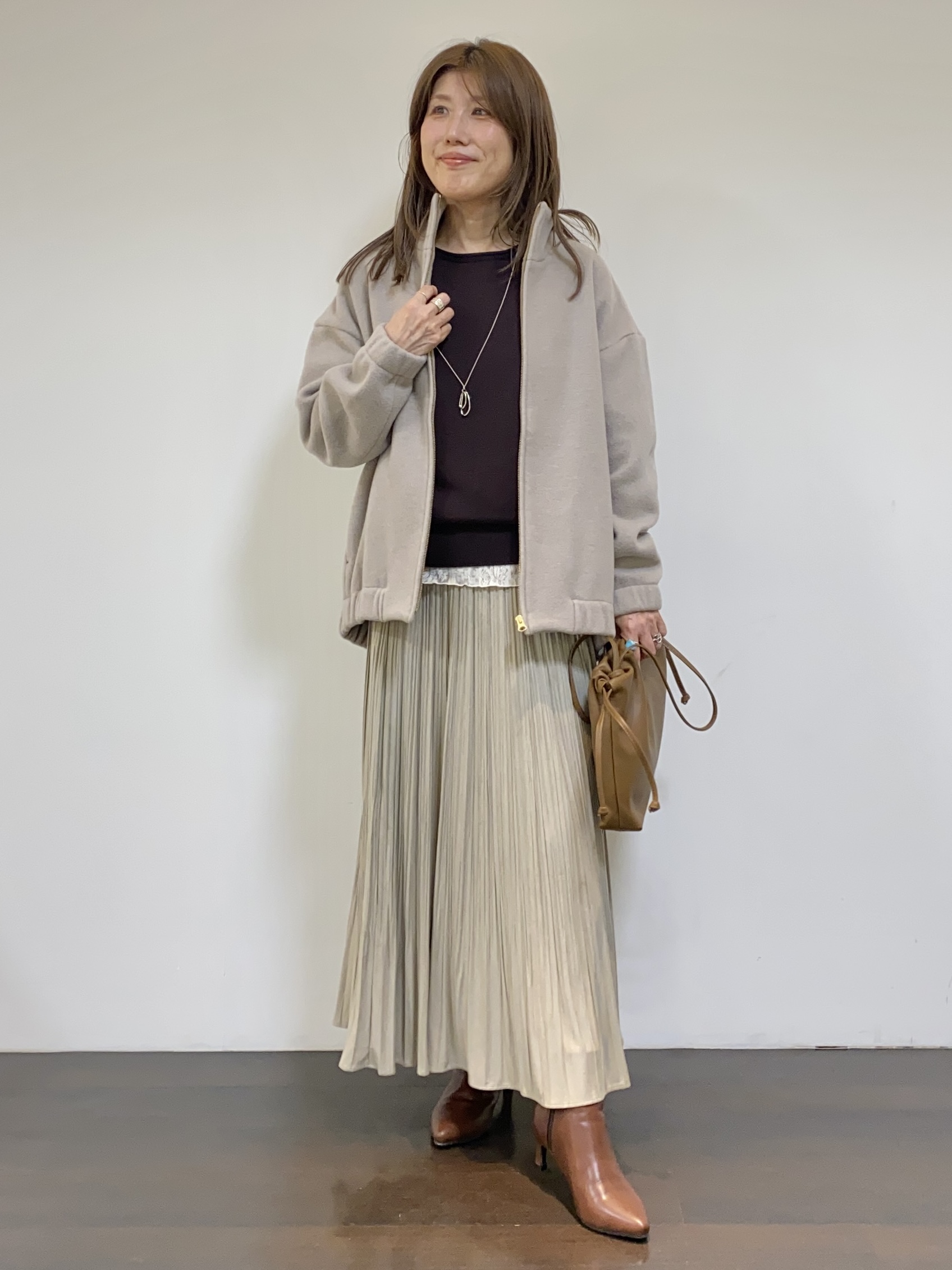 tomoさんの「UNTITLED｜【軽アウター/きれいめスポーティ】スタンドカラージップコート」を使ったコーディネート