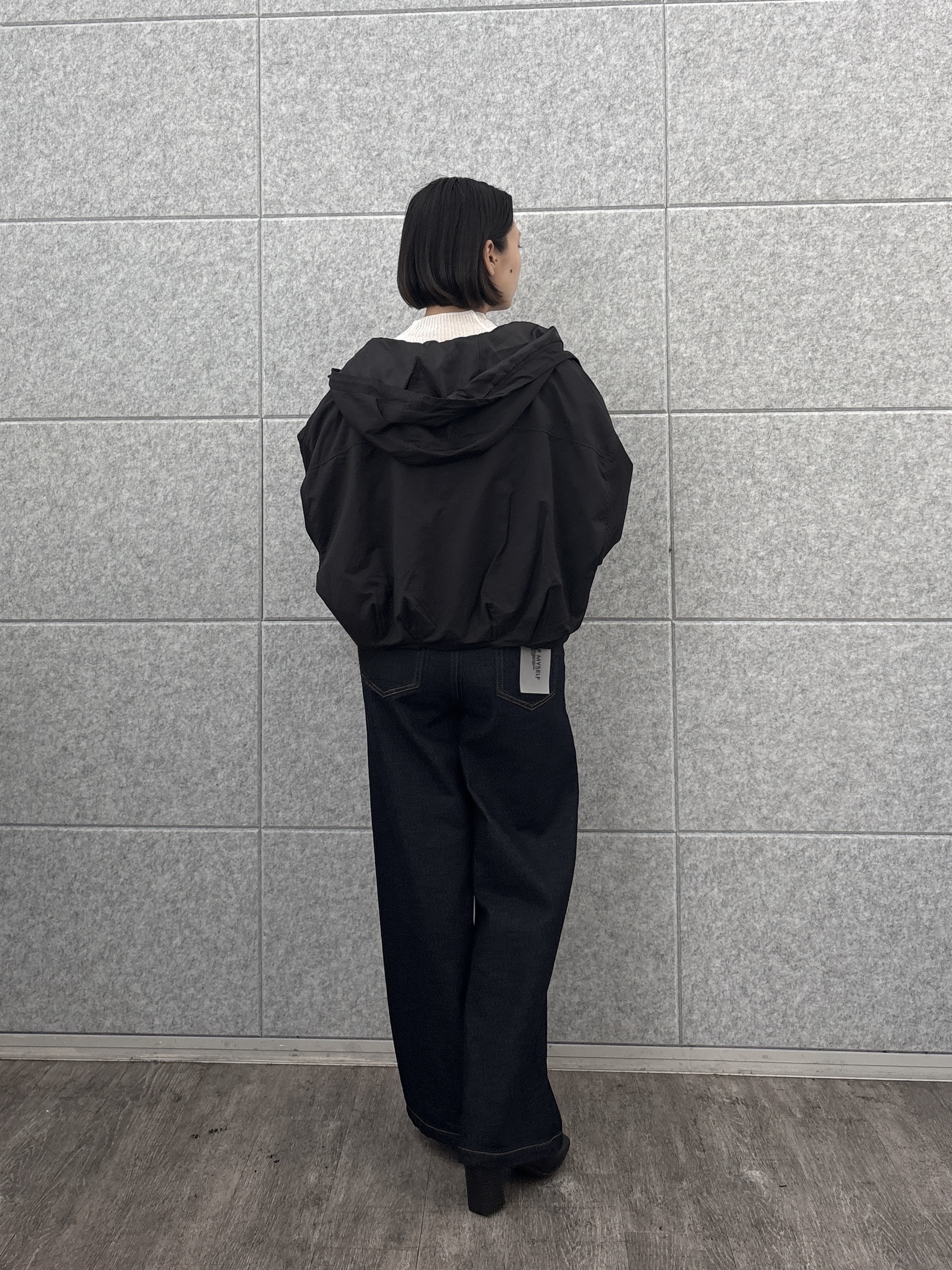 ayanoさんの「INDIVI｜シアースパンコールハイネックニット」を使ったコーディネート