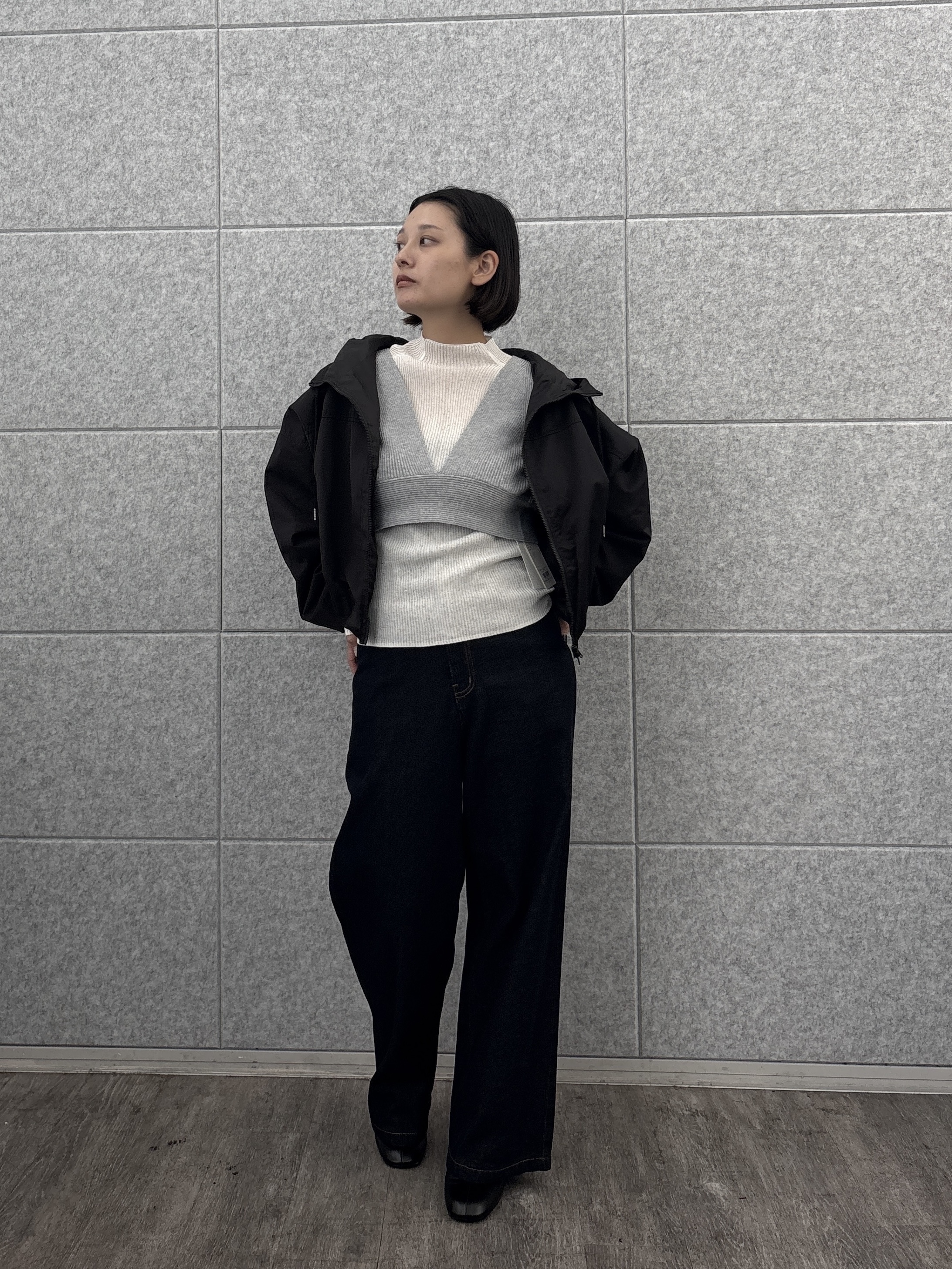 ayanoさんの「INDIVI｜シアースパンコールハイネックニット」を使ったコーディネート