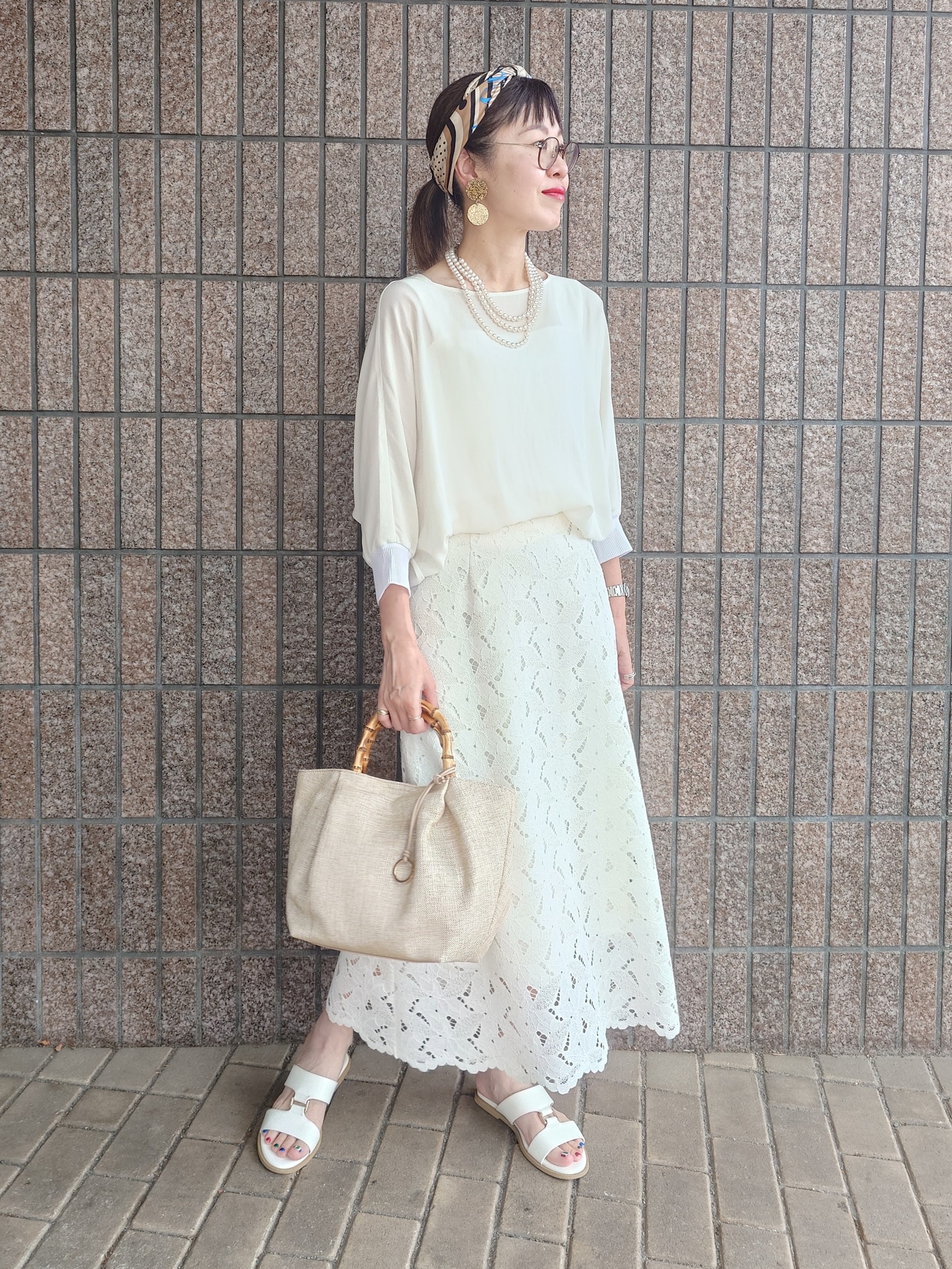 MUTSUKOさんの「UNTITLED｜◆【体型カバー/きれいめ】ドルマンスリーブラウンドプルオーバー」を使ったコーディネート