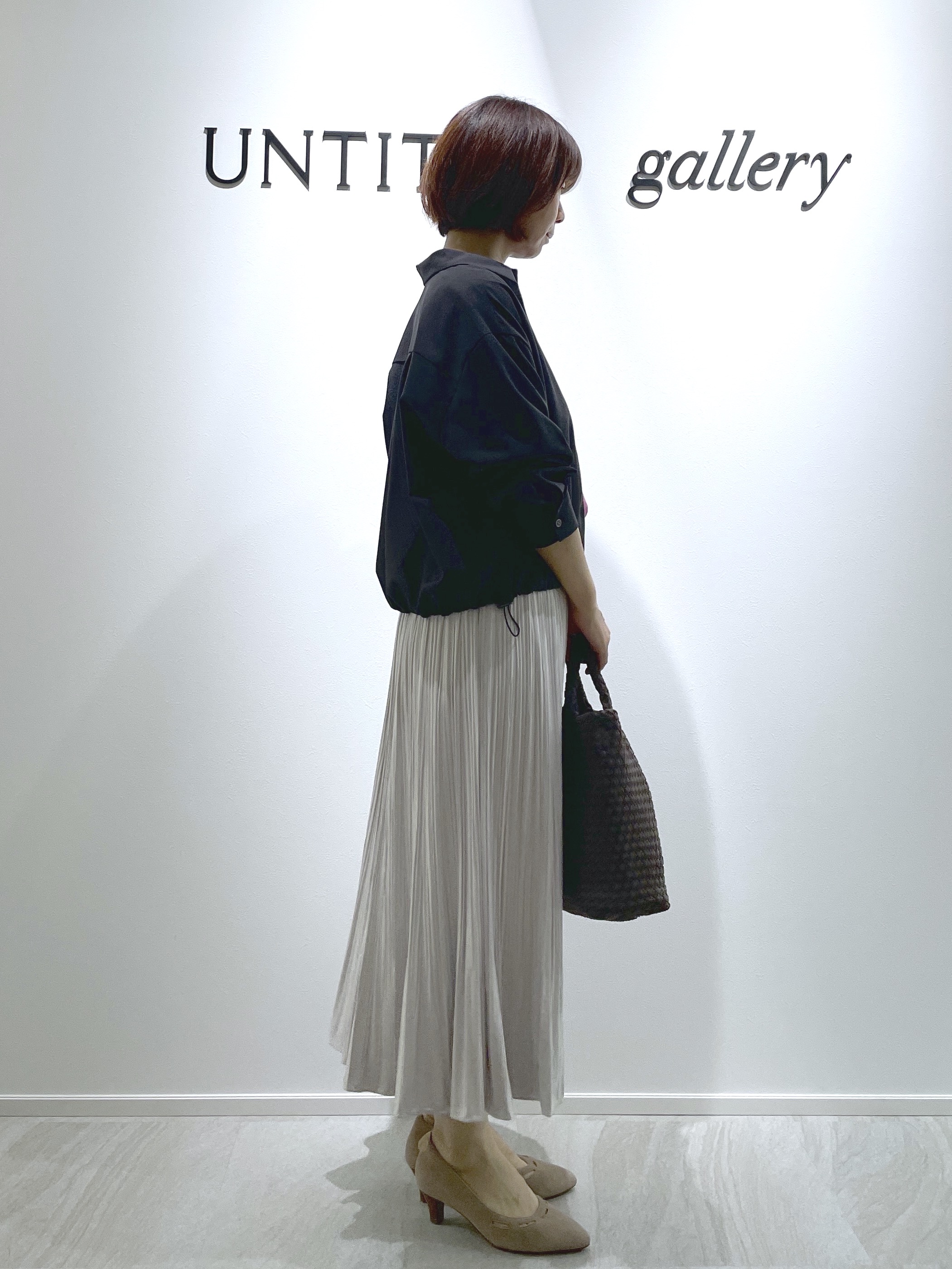 hanaさんの「UNTITLED｜【秋羽織り/セットアップ可/UVカット】エアリークールドロストシャツ」を使ったコーディネート