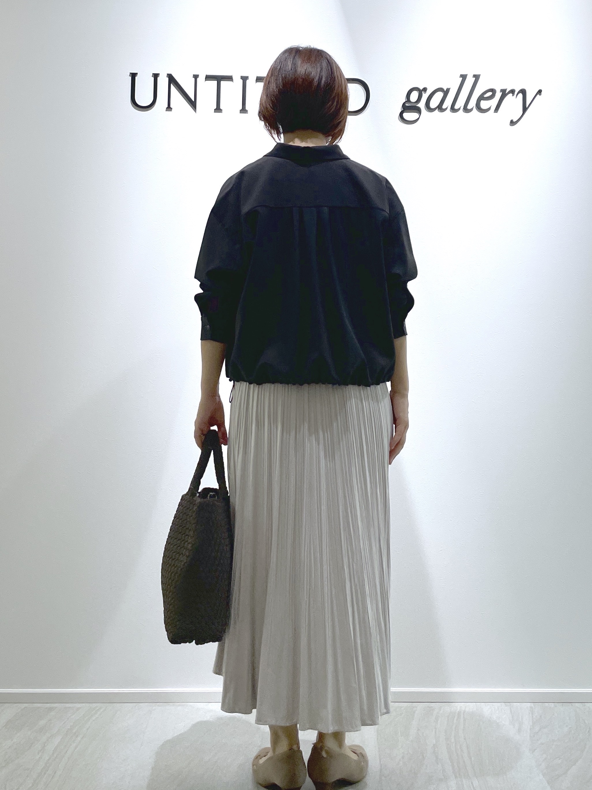 hanaさんの「UNTITLED｜【秋羽織り/セットアップ可/UVカット】エアリークールドロストシャツ」を使ったコーディネート