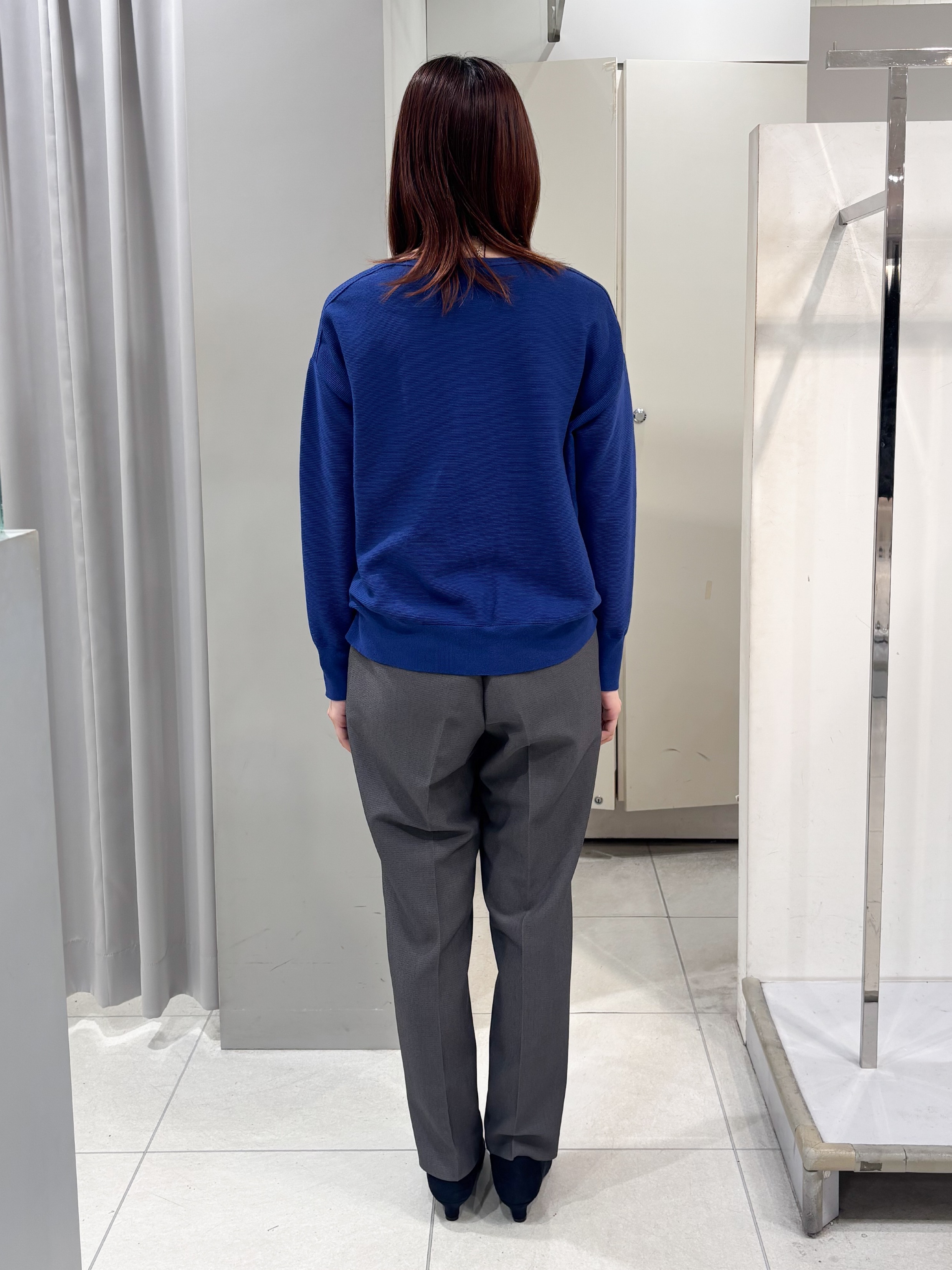 yuiさんの「Reflect｜ボートネックニットトップス」を使ったコーディネート