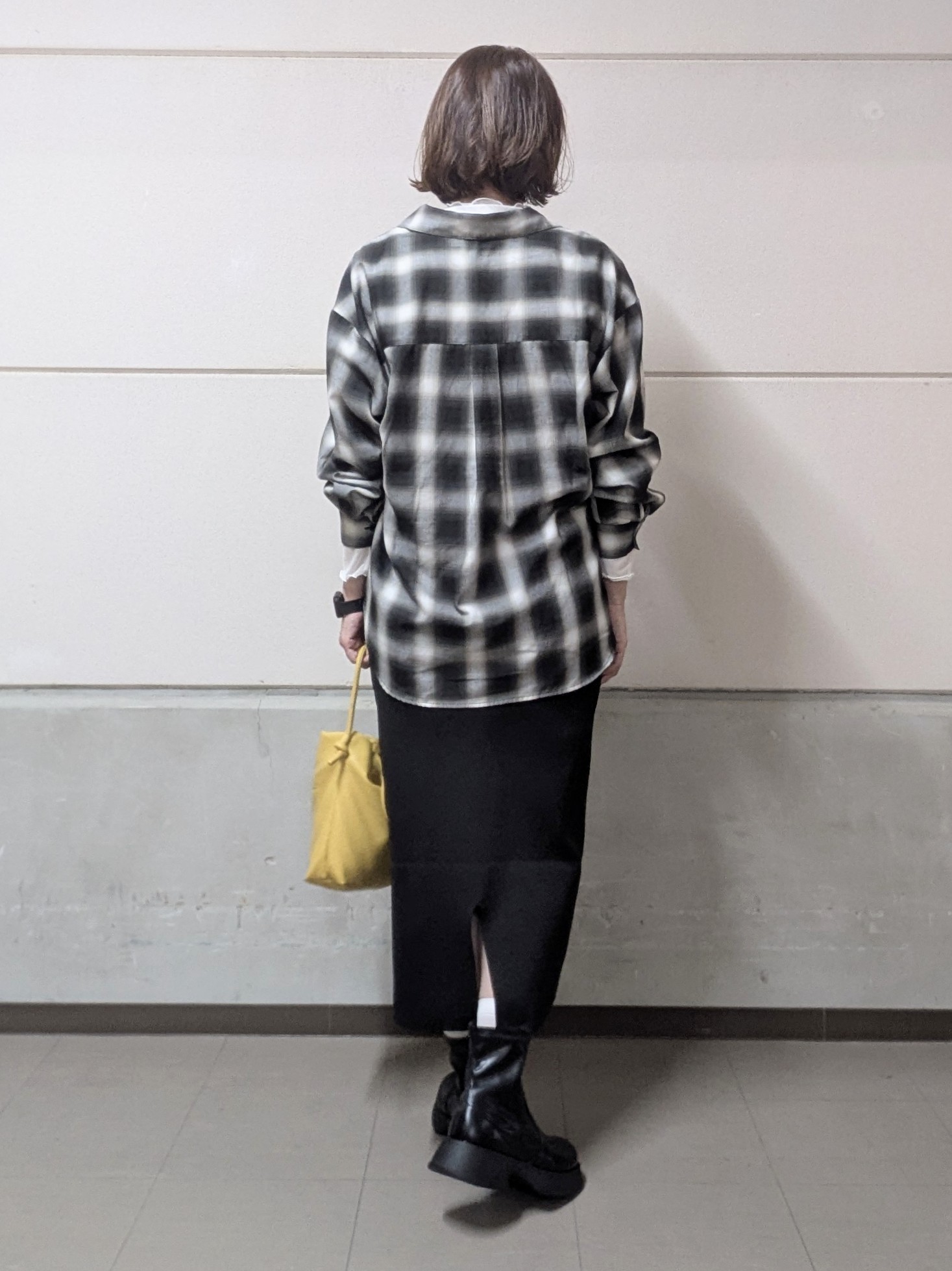 miyuさんの「SHOO･LA･RUE｜【洗濯後しわになりにくい/S-LL】気分で選ぶ 大人のデイリー使いに ベーシックシャツ」を使ったコーディネート